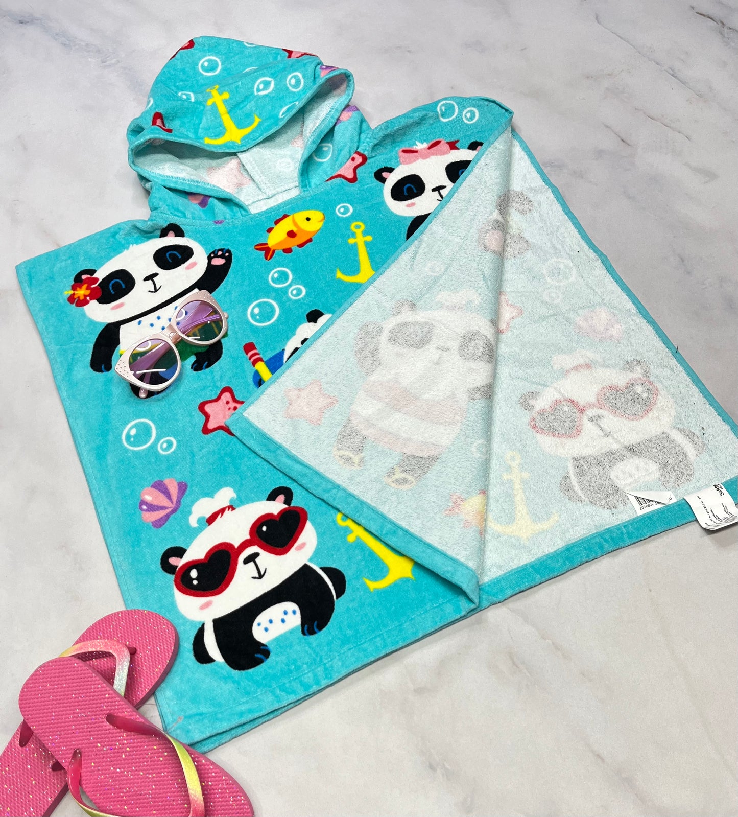 ☀️ Serviette : Par dessus O/S enfant neuve !