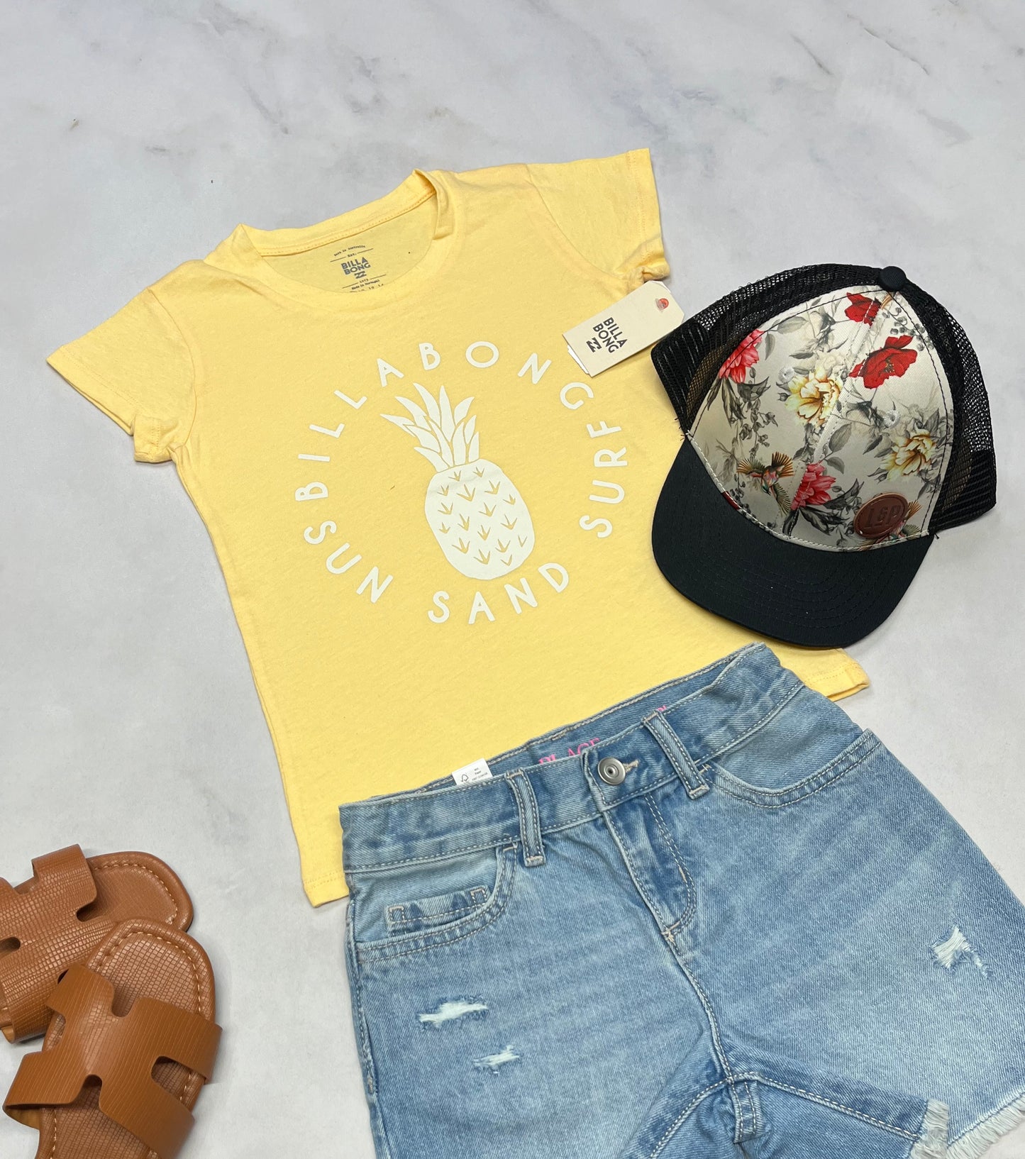 🌼Manche courte : Billabong fait 6 ans fille neuf ! Ultra soft.