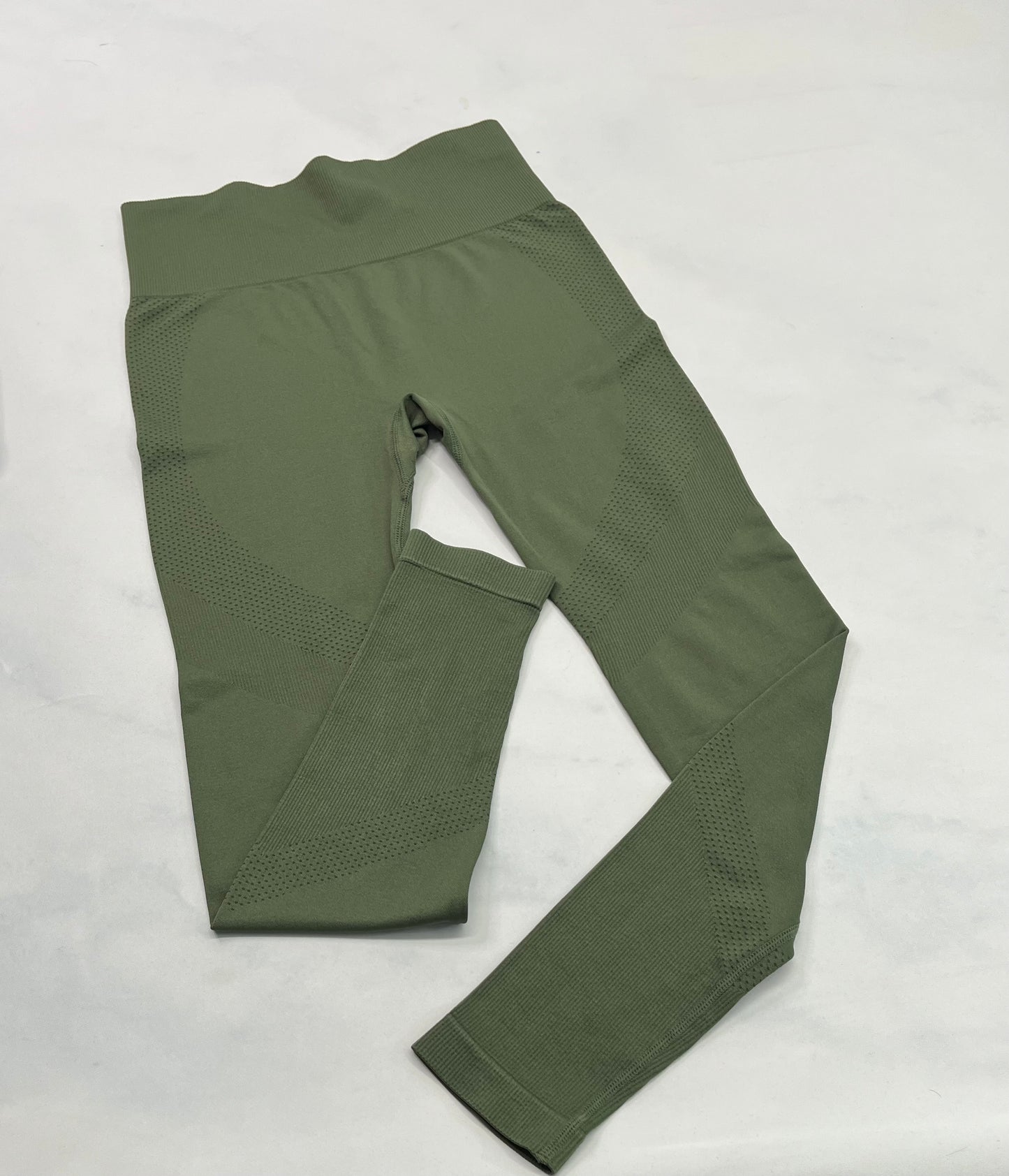 Duo neuf! Robe Adidas S/ femme confo neuve ! + skinny leg. kaki sport + Small femme neuf!