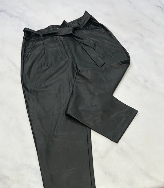 Reitman pantalon : look cuir mou taille haute état neuf ! En micro polar int. 10( fait 8 ans ) médium femme .