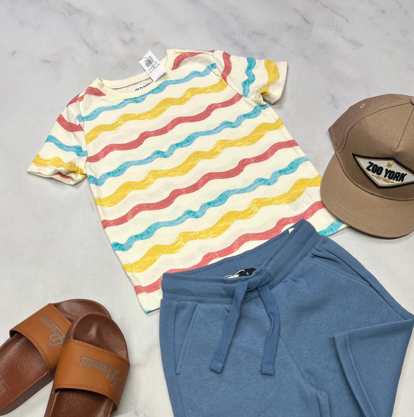 ☀️ T-Shirt : vague ultra soft fait 4 ans garçon neuf !