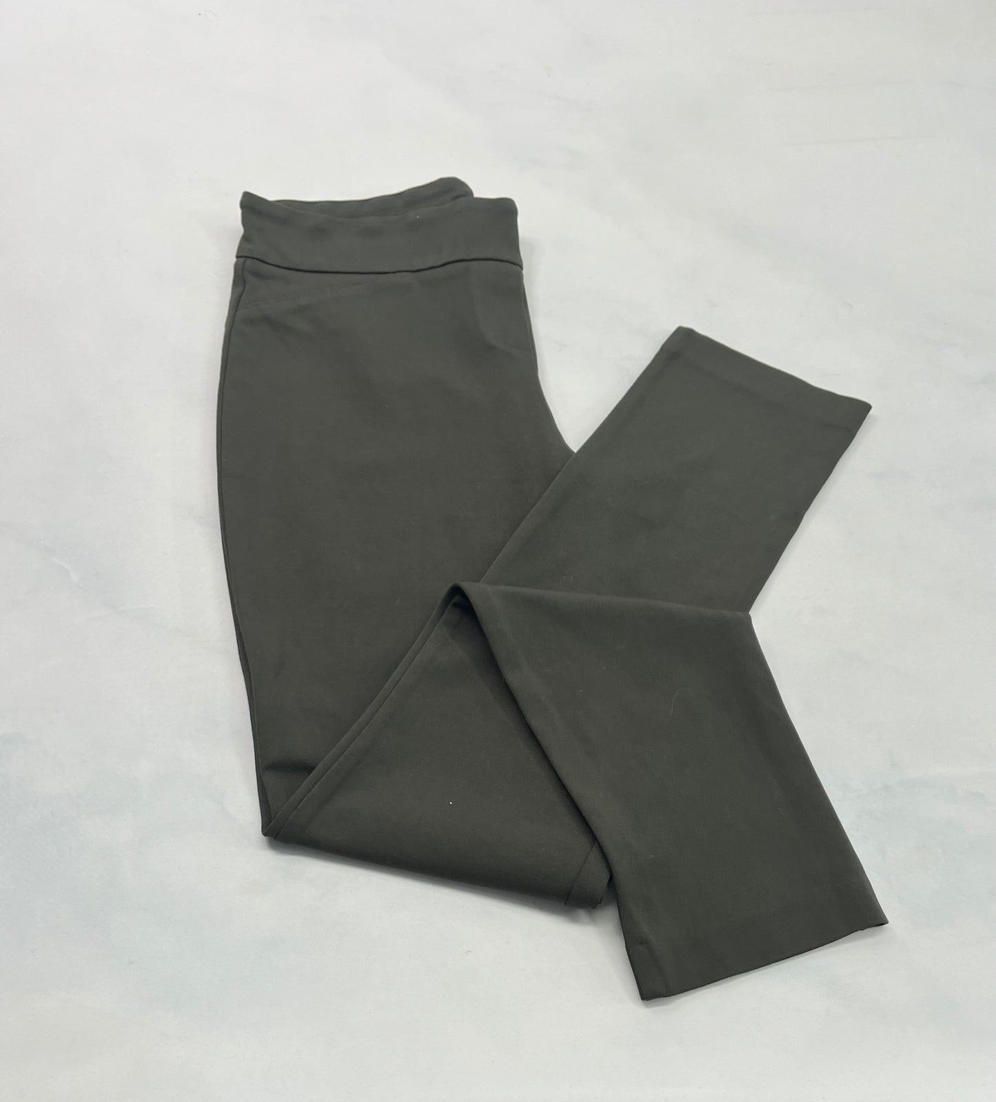 Skinny : kaki vert foncé en vrai Dalia comme neuf! 10(9/10 ans ) femme .