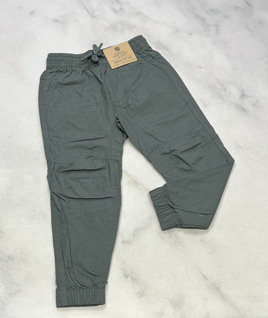 Jog: en coton gris 4 ans neuf!