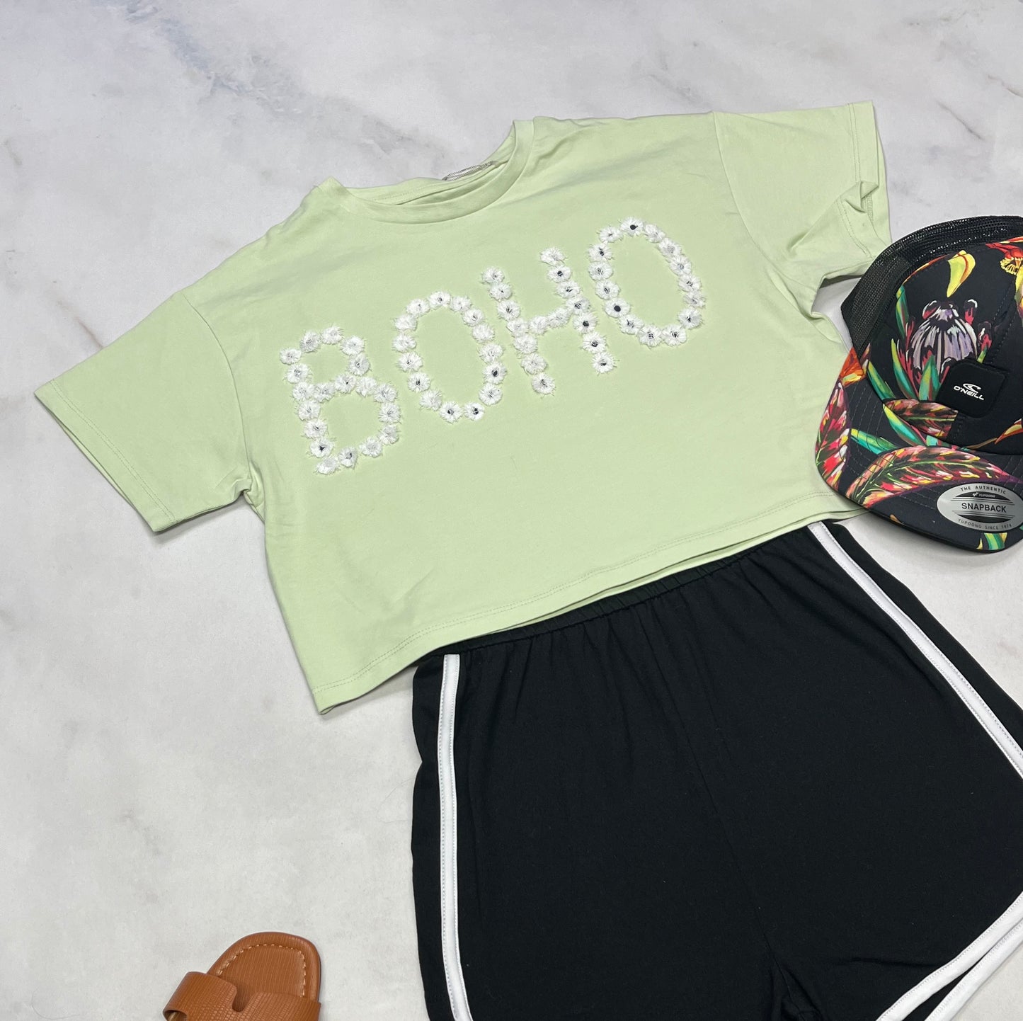 🌴 Manche courte : BOHO avec petite fleurs 3D neuf ! 8 et 14 ans fille look écourté .