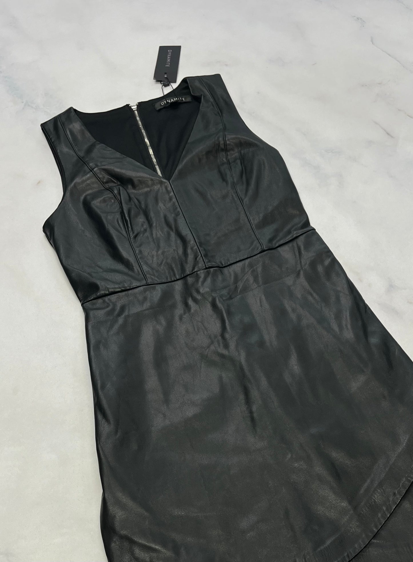 ..Robe Dynamite : look effet cuir mou confo . Fait XS/ femme neuve .