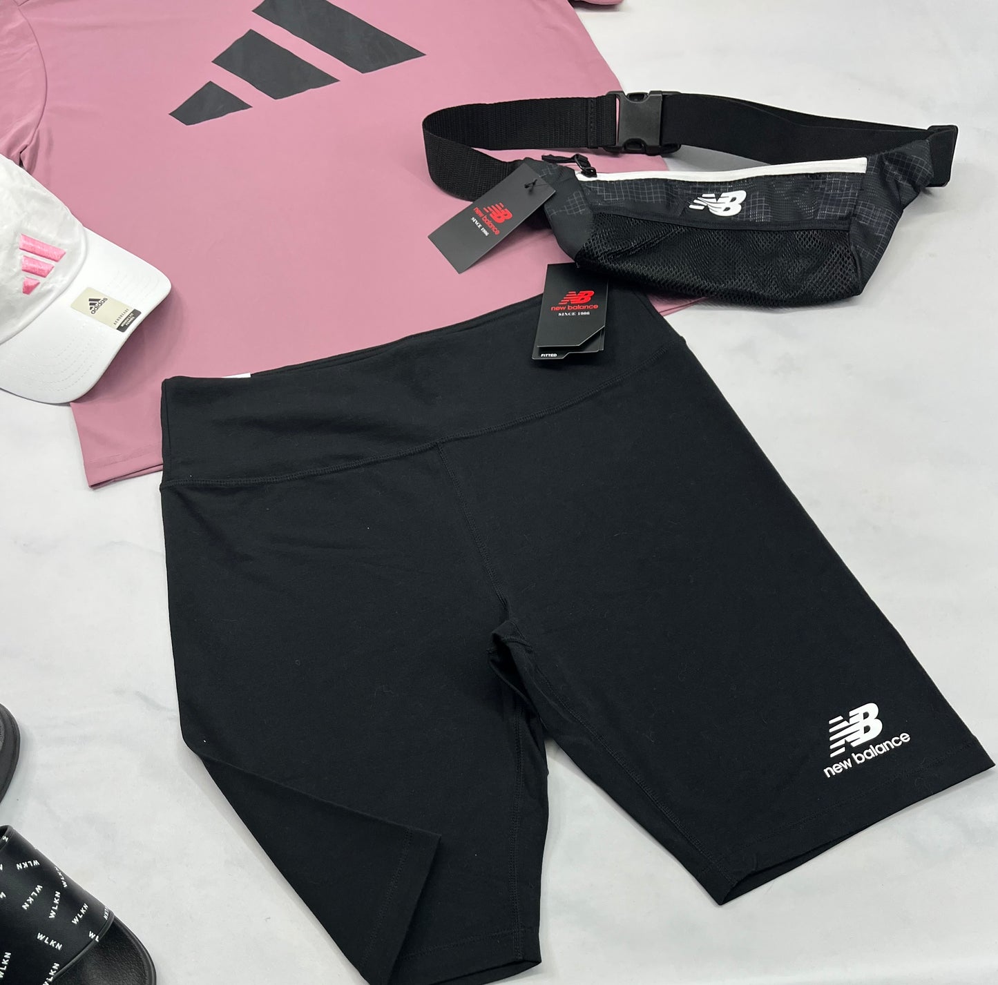 💕 Cuissard : New Balance en beau coton extensible . Belle qualité L/ femme neuf !