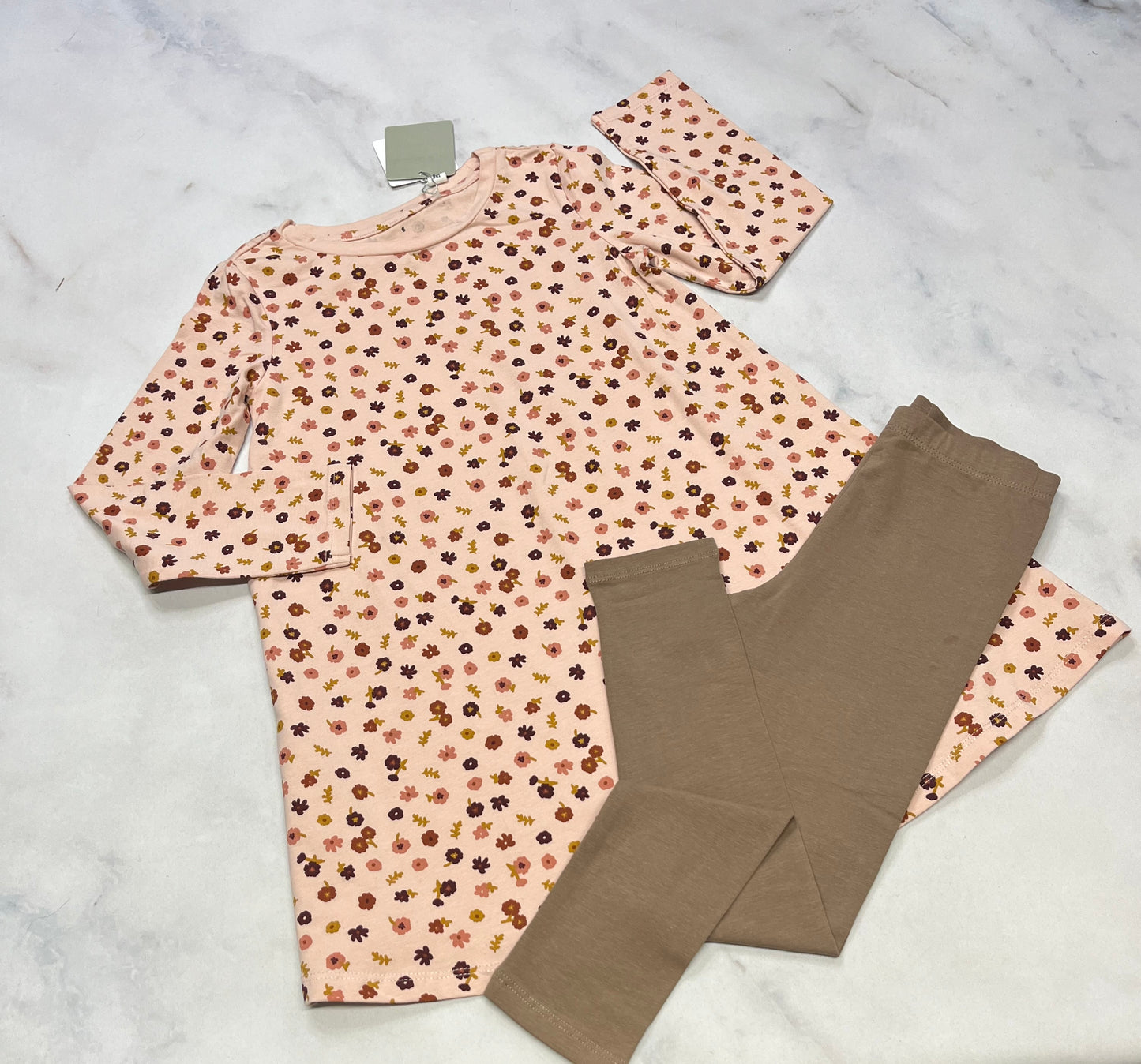 Duo : Robe 6 ans + Legging 5-6 ans neuf !