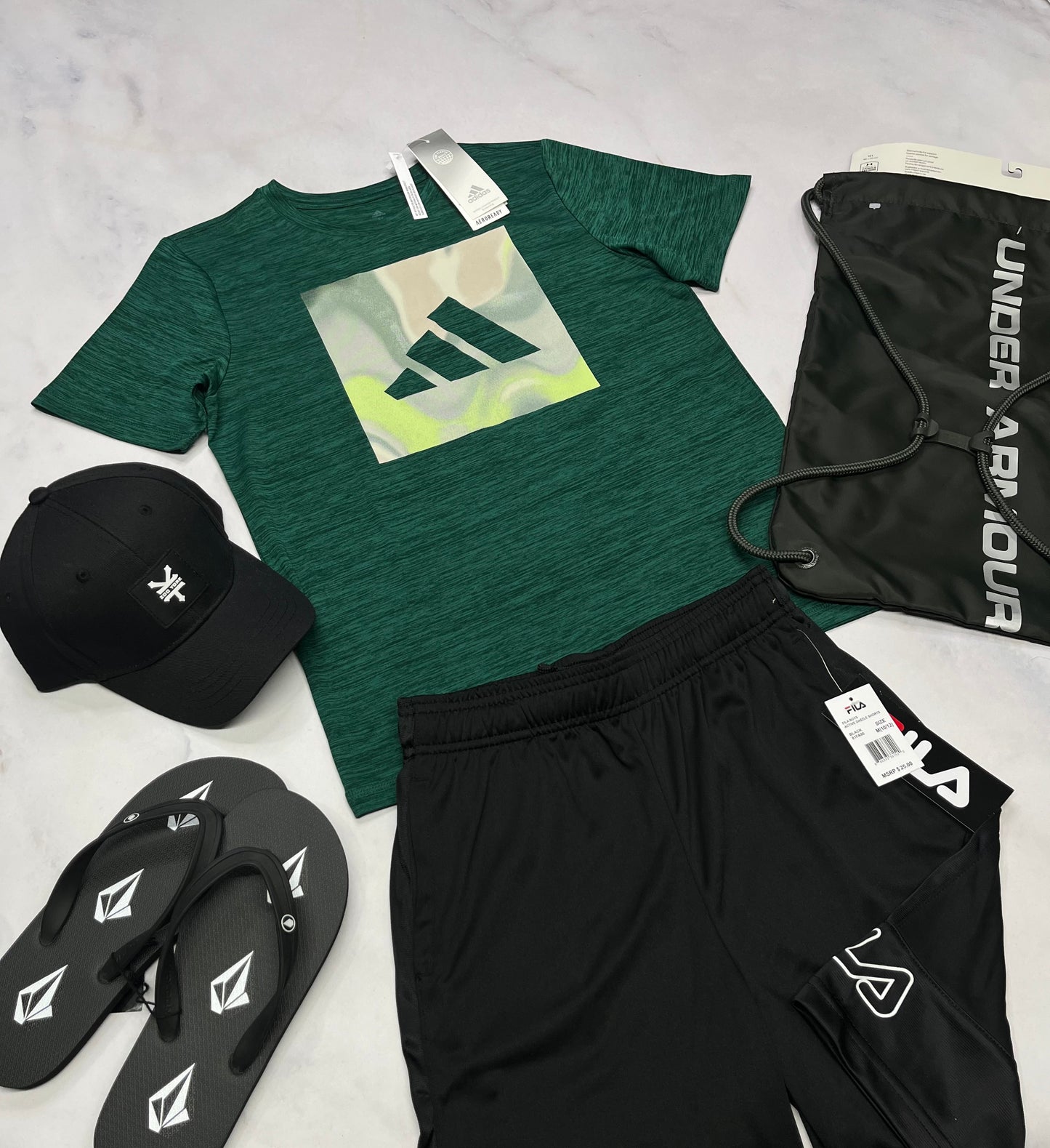 🌵T-Shirt : Adidas en tissu de sport 10-12 ans garçon neuf !