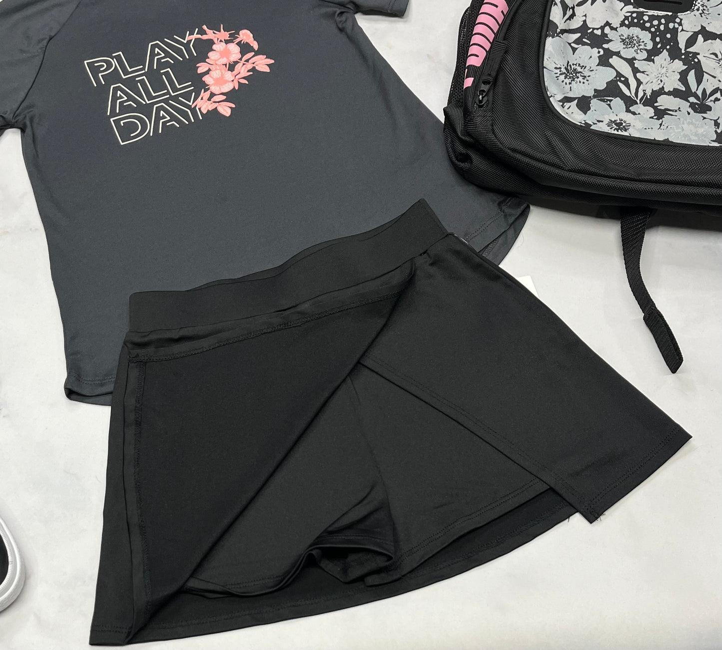 🌷 Jupe short intégré : en tissu de sport extensible 7-8 ans fille neuve .