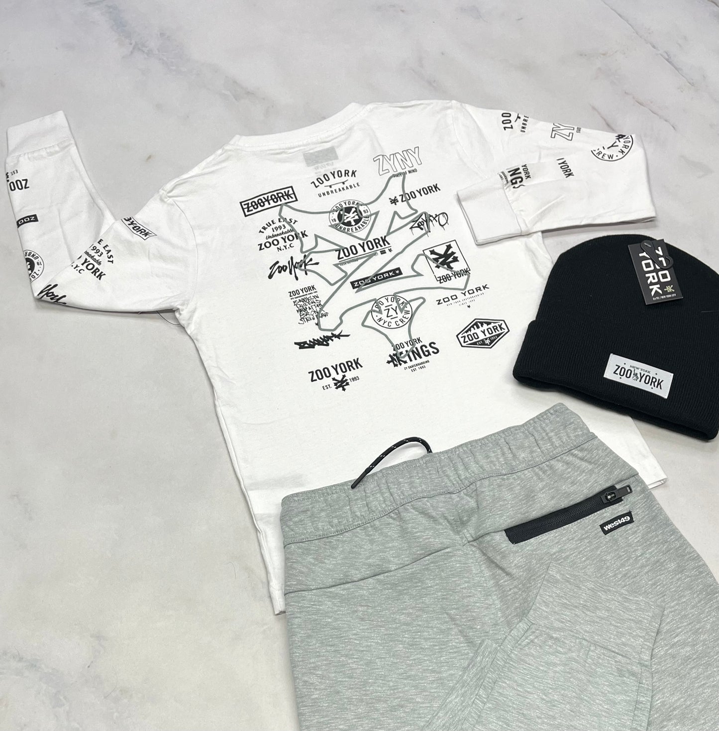 💚Zoo York : manche longue 7-8 ans neuf ! Beau logo au dos .