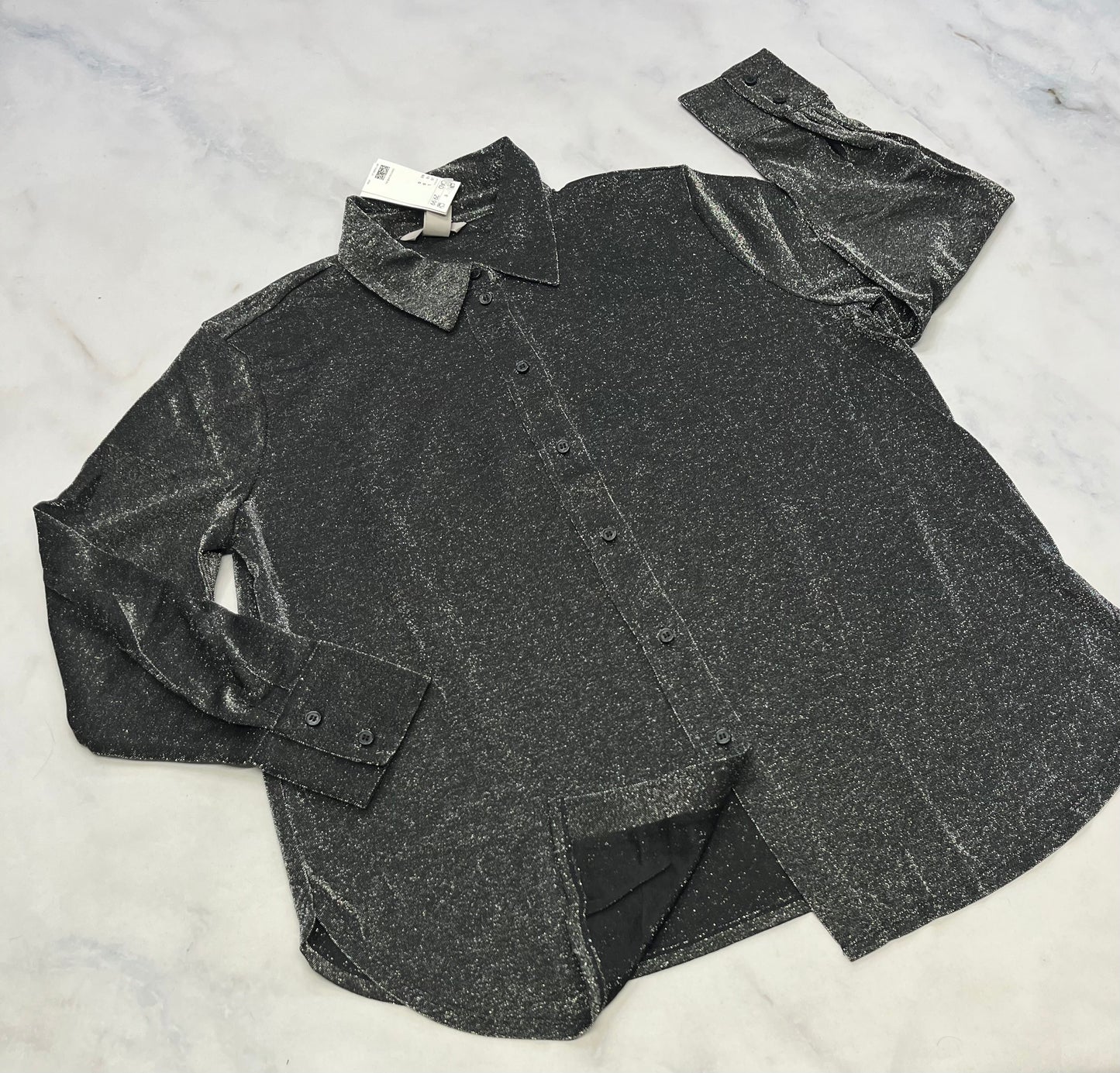 Chemisier argenté : M/ femme L/ femme coupe confo : pique pas stretch de partout . Molle et neuve !