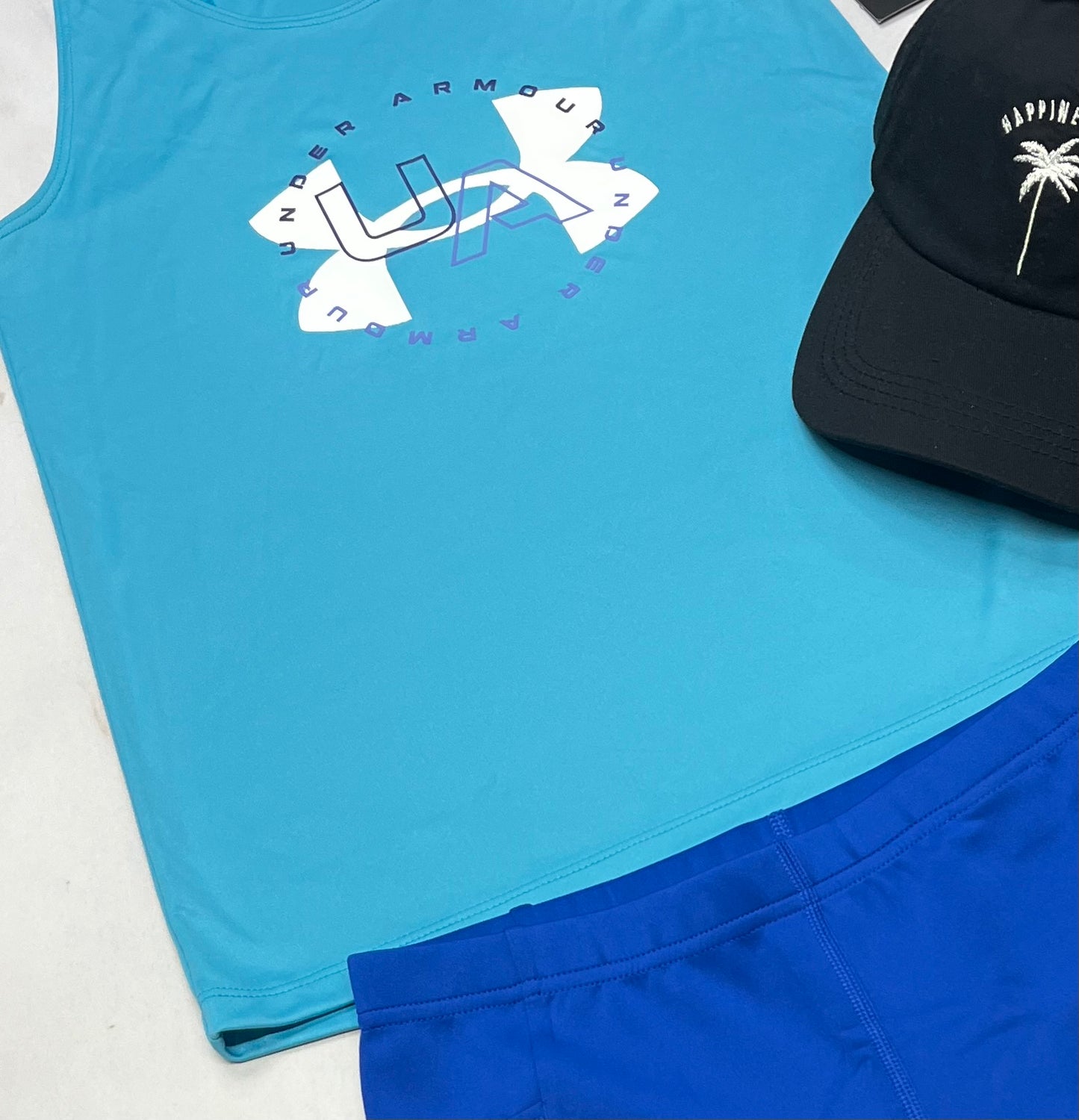 🩵 Camisole : H.Armour en tissu de sport qui ne décolore pas . 10-12 ans fille neuve .