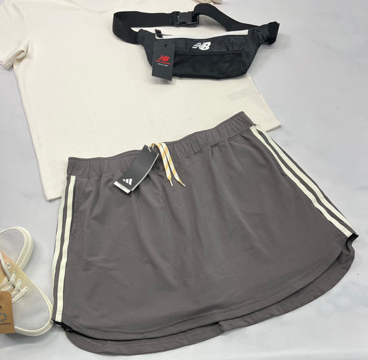 ☀️ Jupe Adidas : cuissard short stretch intégré . XL/ femme neuve ! Couleur café ! Fais sa taille . ( mi cuisses) couleur café incroyable .