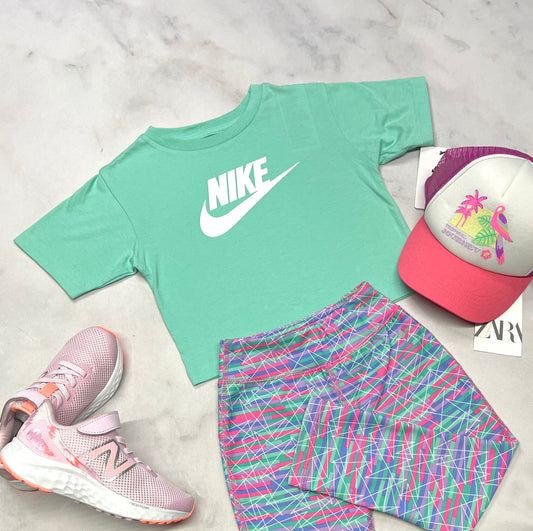 🌴 Nike : Manche courte coupe tendance 4 ans fille neuf !