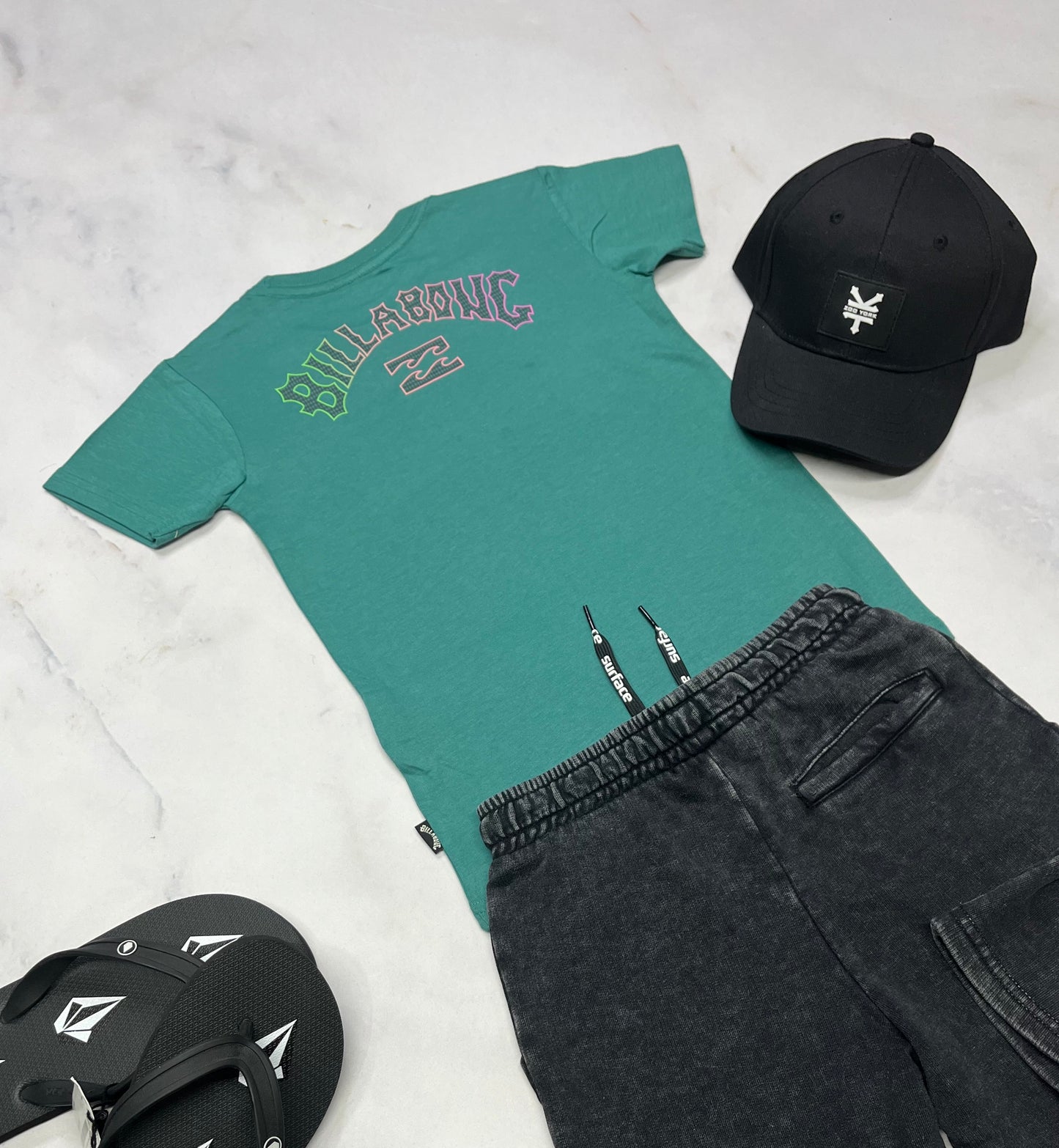 🛹 T-Shirt: Billabong 4 ans garçon neuf ! Beau logo au dos .