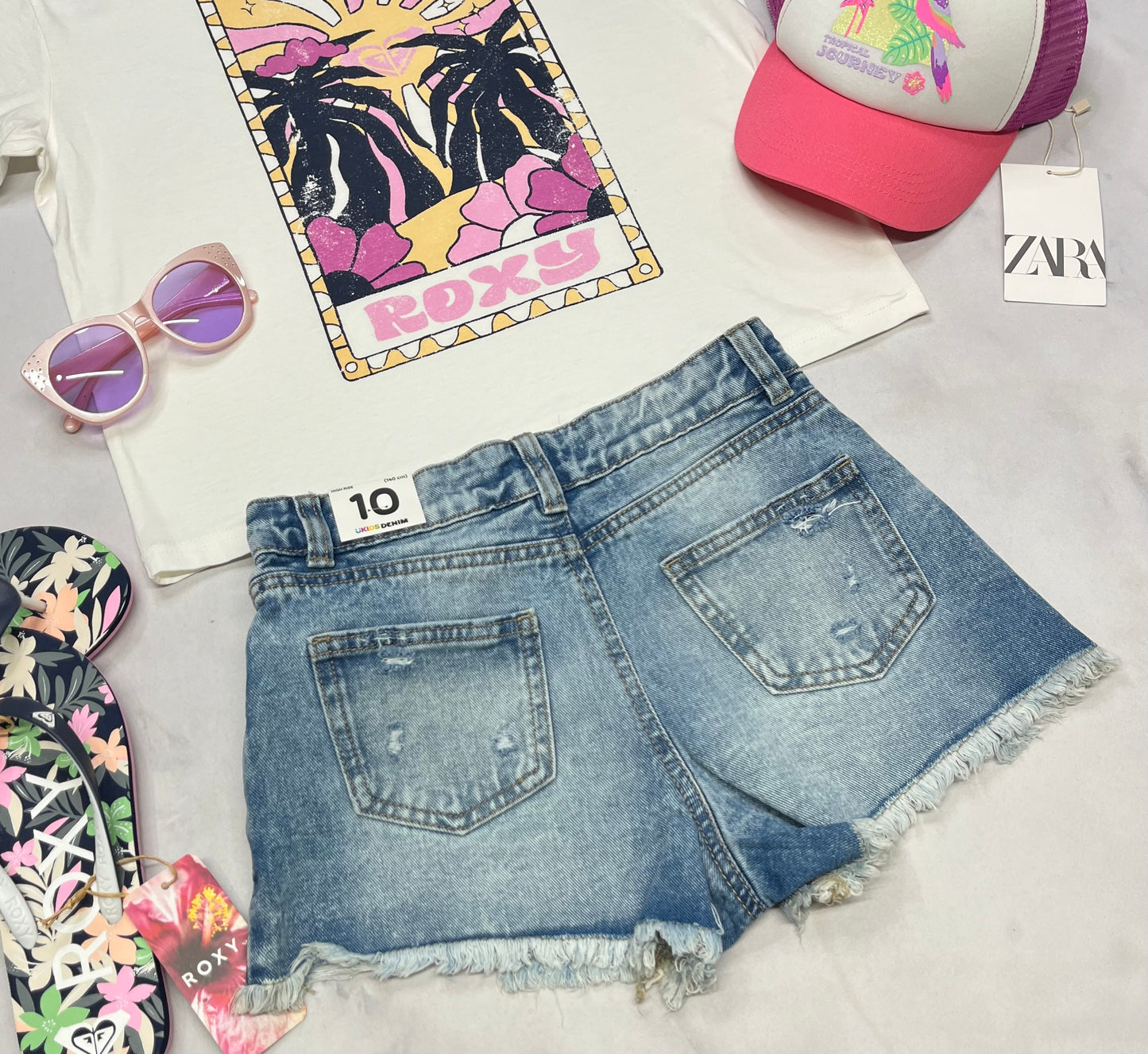 🩷 Short jeans : taille haute et ajustable 10 ans fille  neuve.