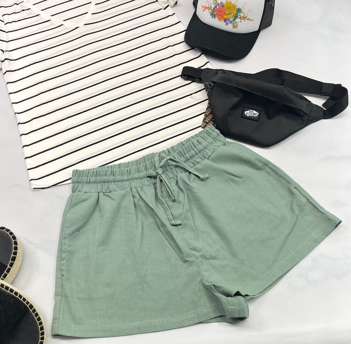 🌴 Short : verte S/femme coupe confo neuve .( look lin)