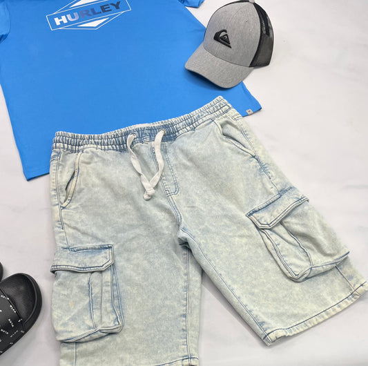 🌵 SOLDE Bermuda: Jeans cargo Defrost M/ homme ultraaa mou confo. Super état à part une tache de chaque côté prêt des poches .