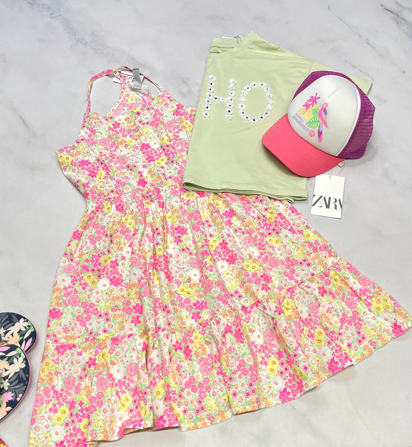 🌴 Robe : fleurie 10-12( 10 ans confo) neuve .