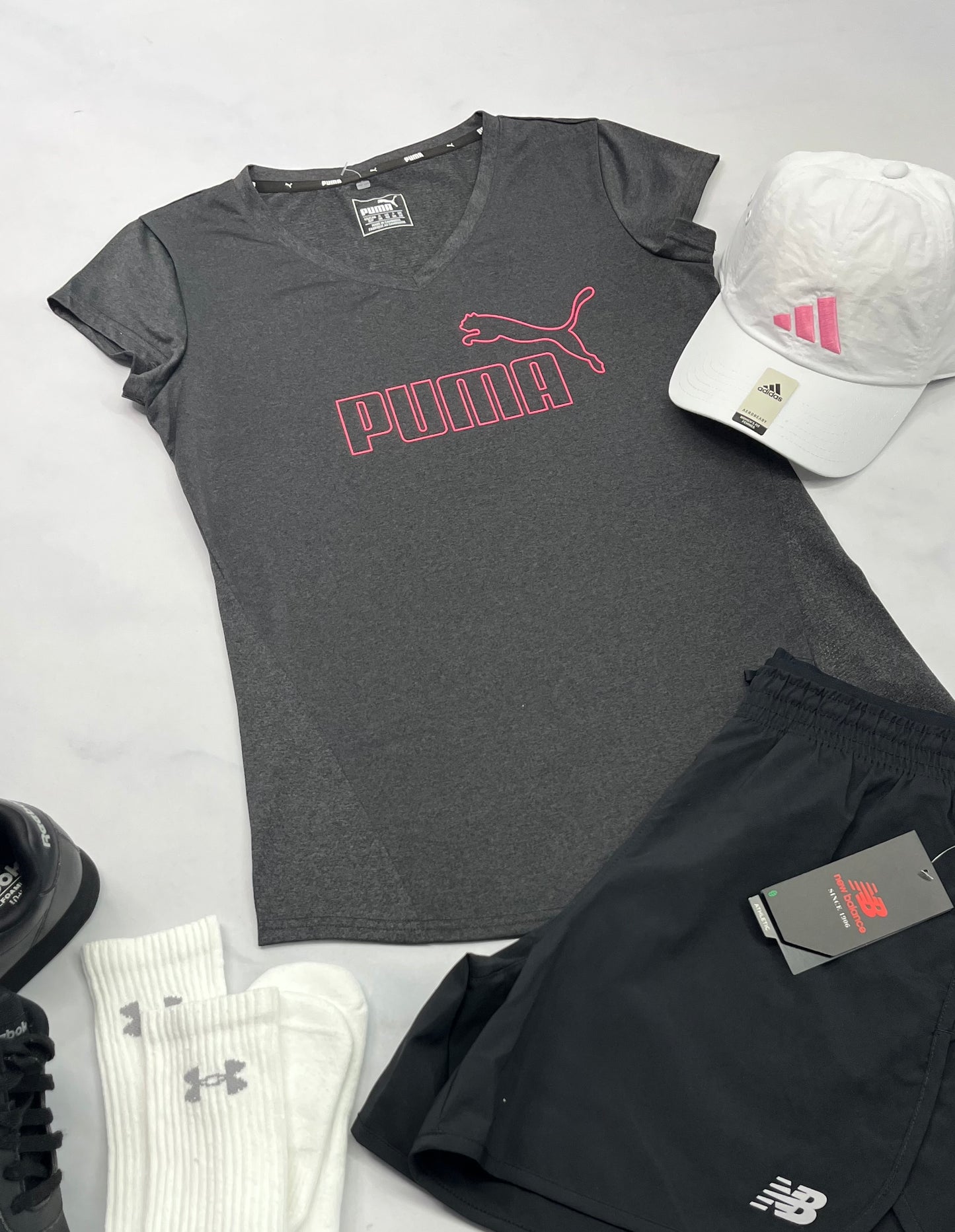 😍 Manche courte : Puma charcoal en tissu de sport Small femme comme neuf !
