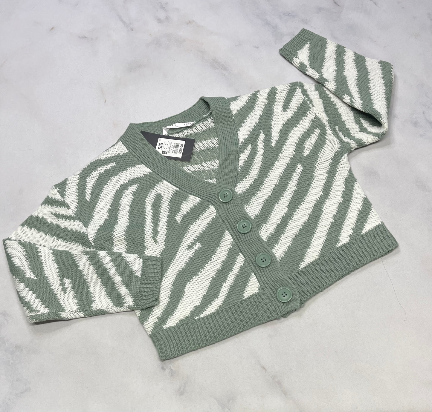 Veste : en tricot 5-6 ans