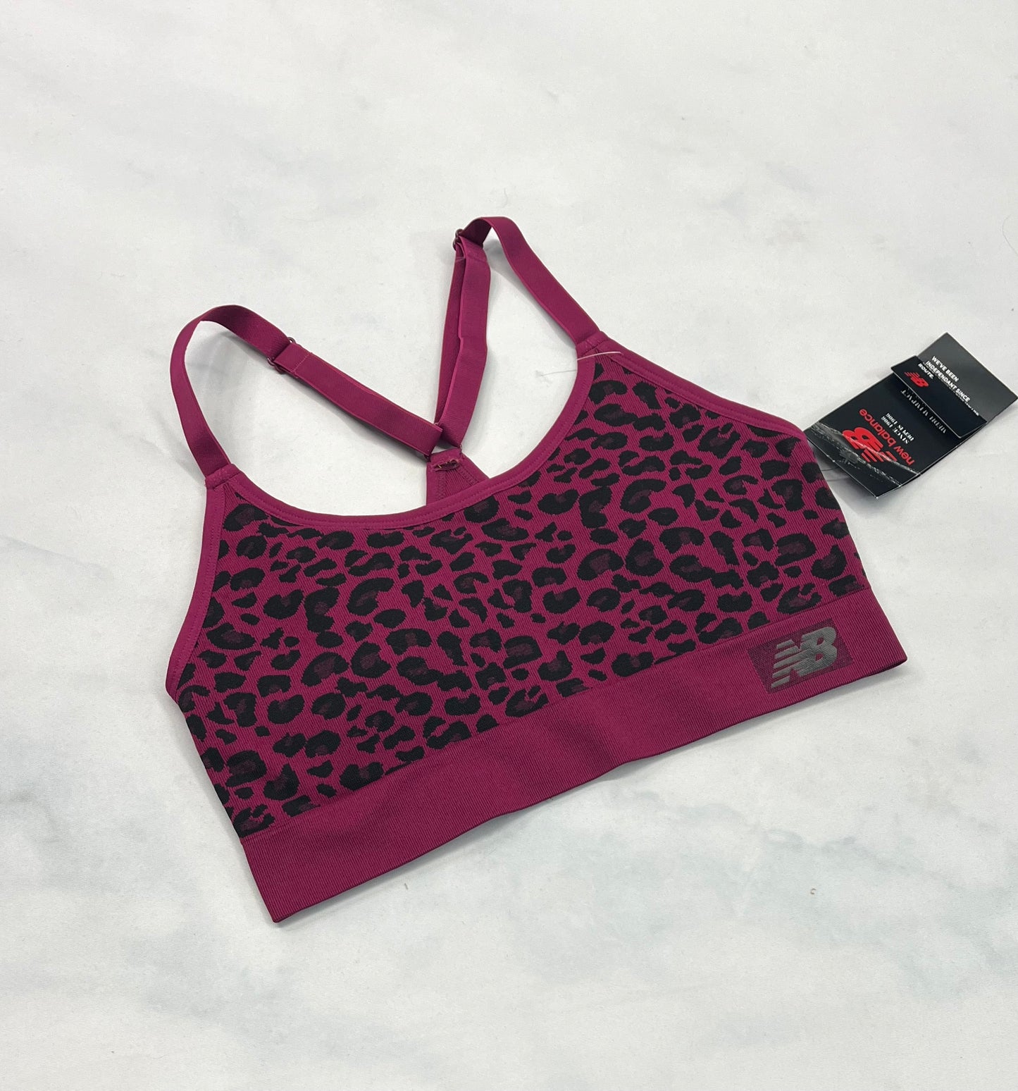 New Balance : Top sport pas.amovible neuf! Fait M/ fit stretch .