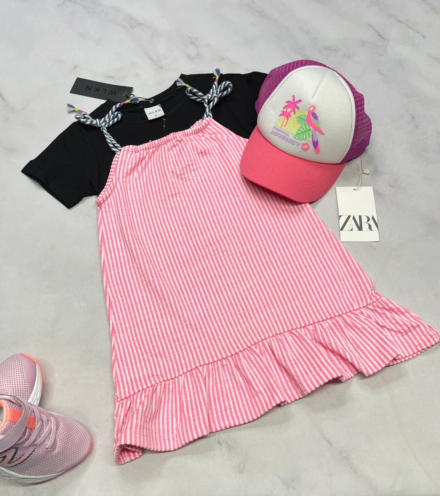 🌸 Robe rayé : 4 ans neuve ! ( sans le t-Shirt )