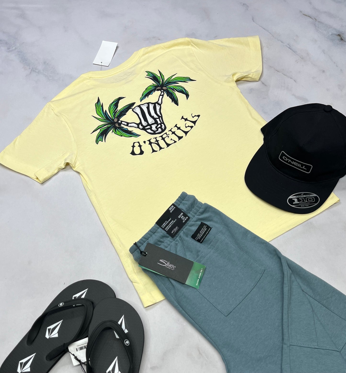 ☀️ T-Shirt : O’Neill 10-12 ans garçon neuf ! Beau logo au dos .