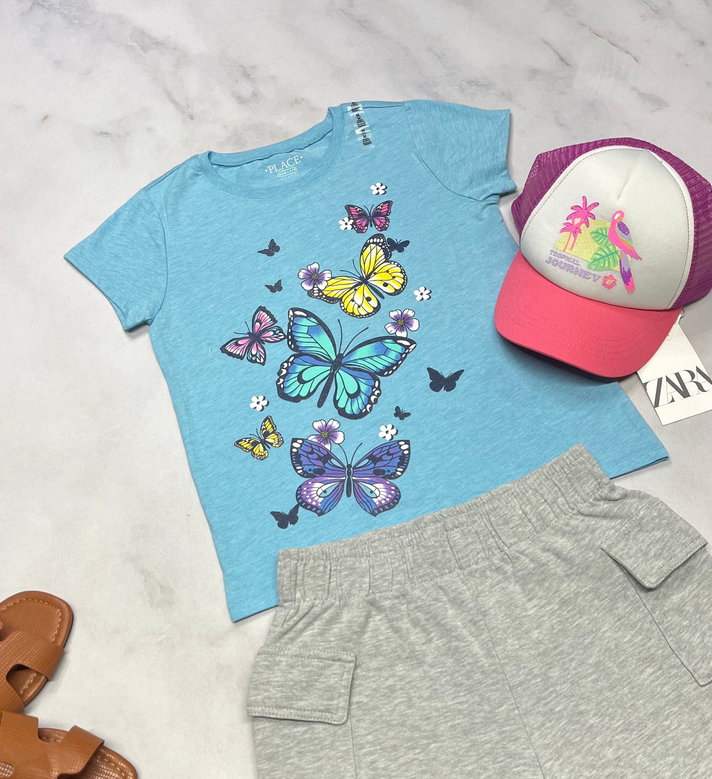 🩵 Manche courte : 7-8 ans fille neuf ! Logo brillant neuf !