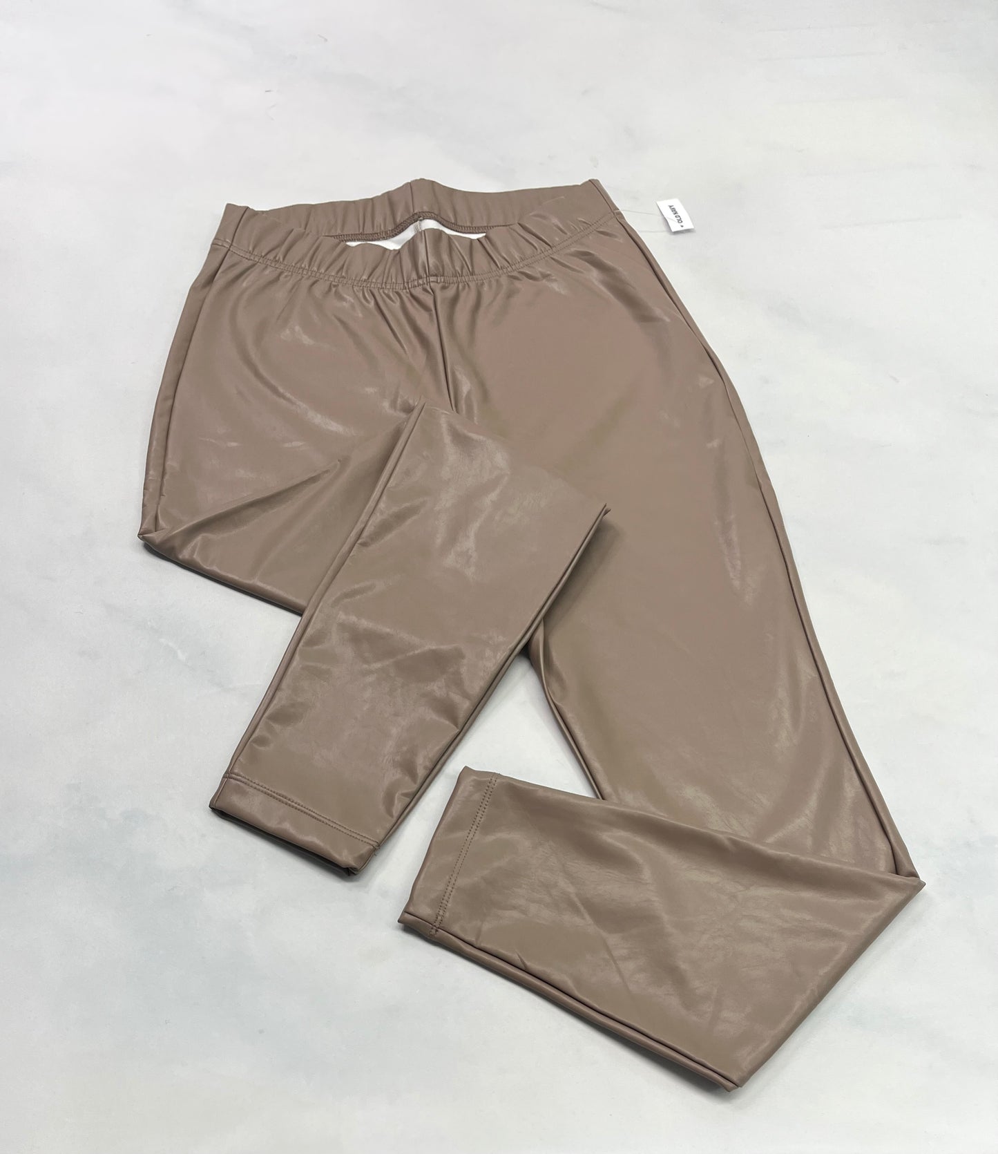 Skinny effet cuir : mou souple doux à l’intérieur fait small 4/6 ans L( fait 9-10 ans ) et XL ( 13-14 ans )