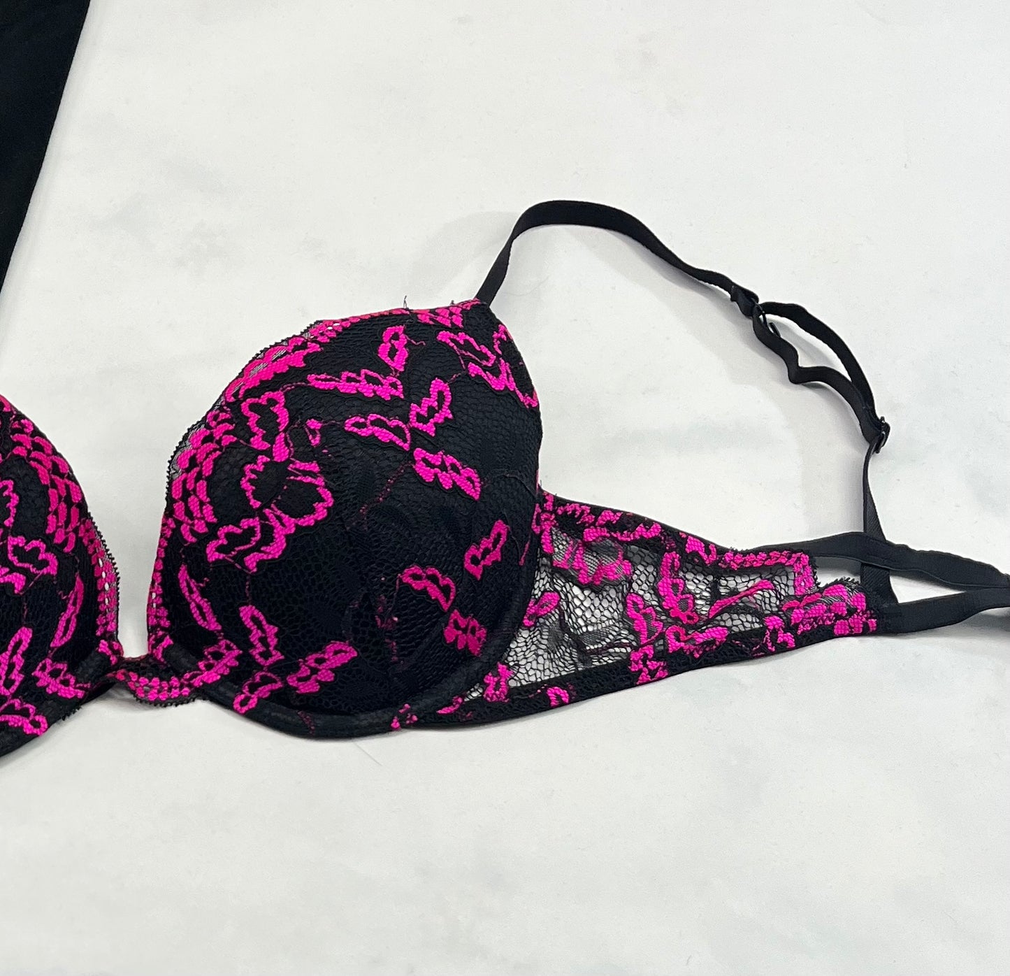 🌸 Bra: La Senza ( Obsession Gr: 36C) femme padé . Comme neuve!