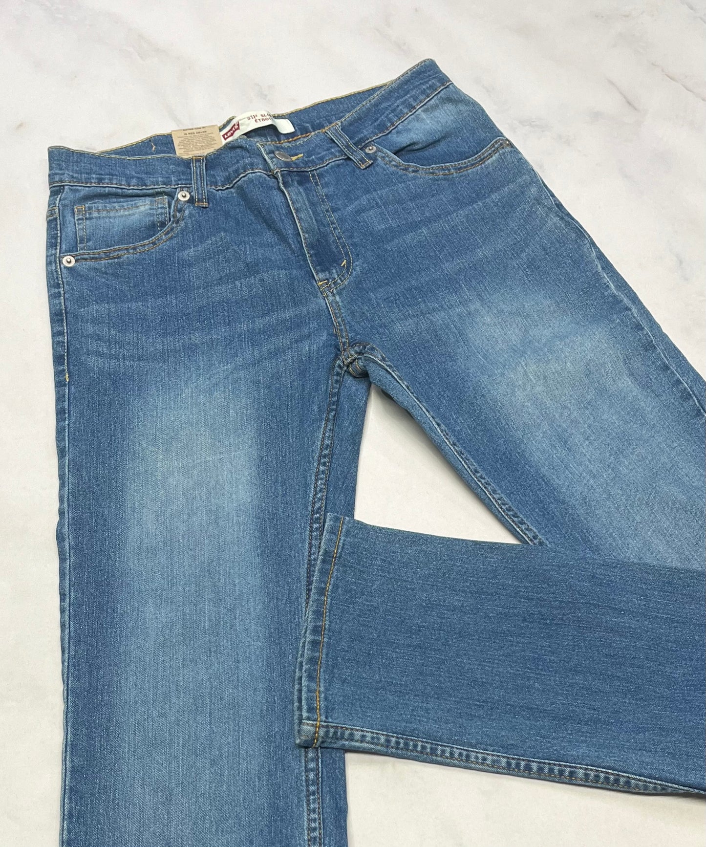 LEVIS : Skinny jeans mou stretch neuf !16 ans