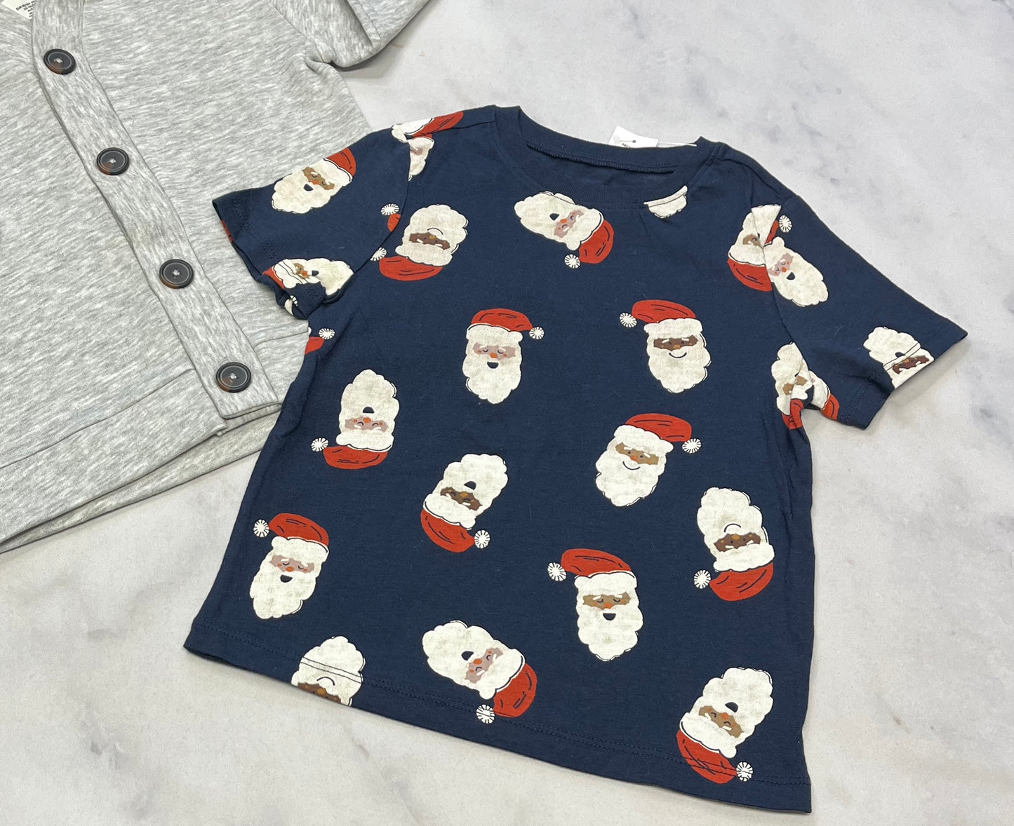 Duo 3 ans : neuf! Veste en ouaté 3 ans neuve + Manche courte neuf fait 3 ans .