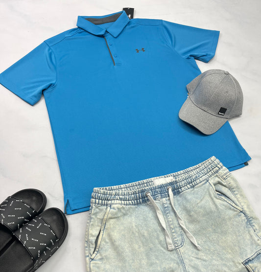 ☀️ SOLDE Polo sport : H.Armour XL homme neuf mais une mini ombrage ultra flou . Moin visible en vrai ( voir photo 2) .