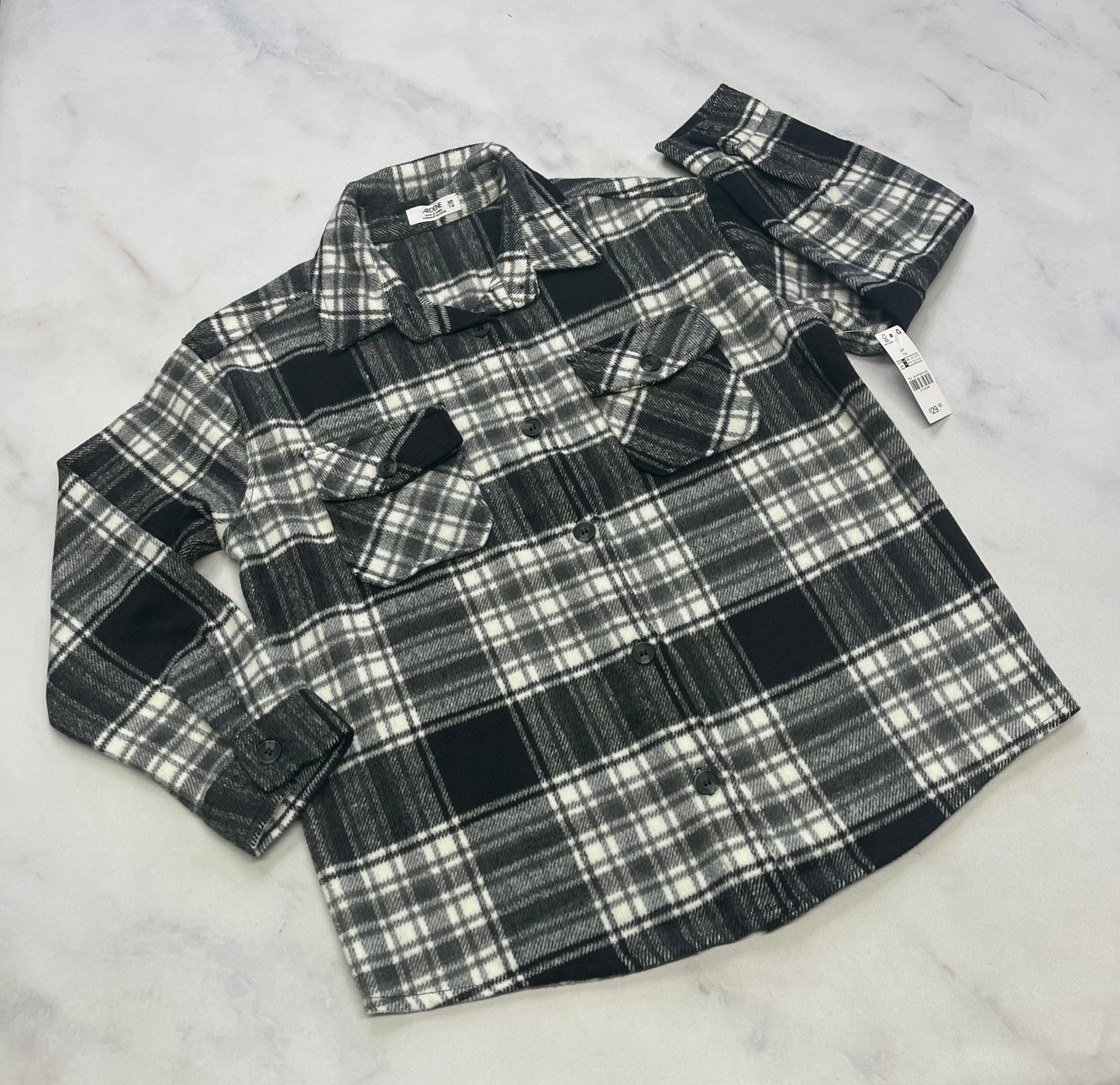 Chemise ultra douce : plus épais et souple . 7-8 ans garçon . Coupe  ample neuve .