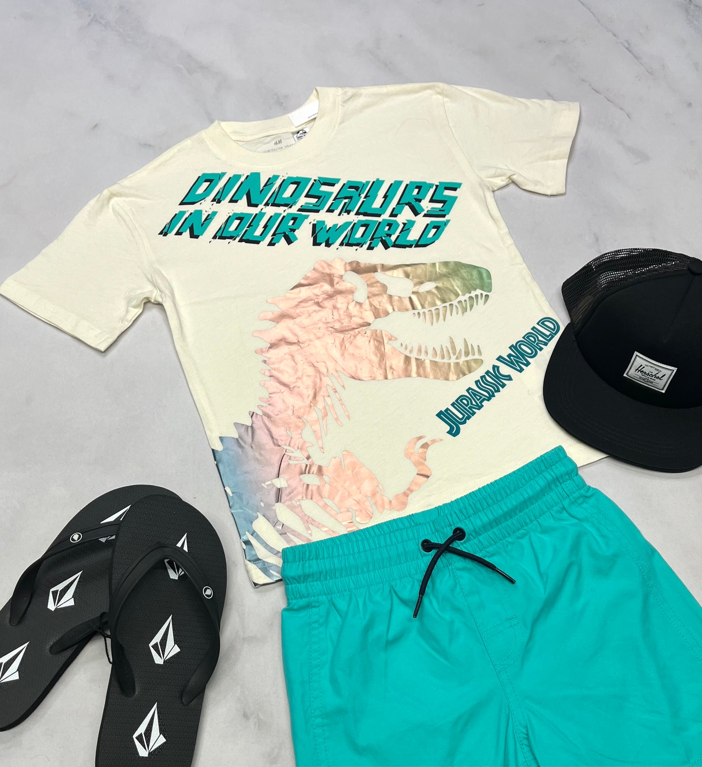 🌵 T-Shirt : Jurassic World 7 ans garçon neuf ! Dino effet effervescent.