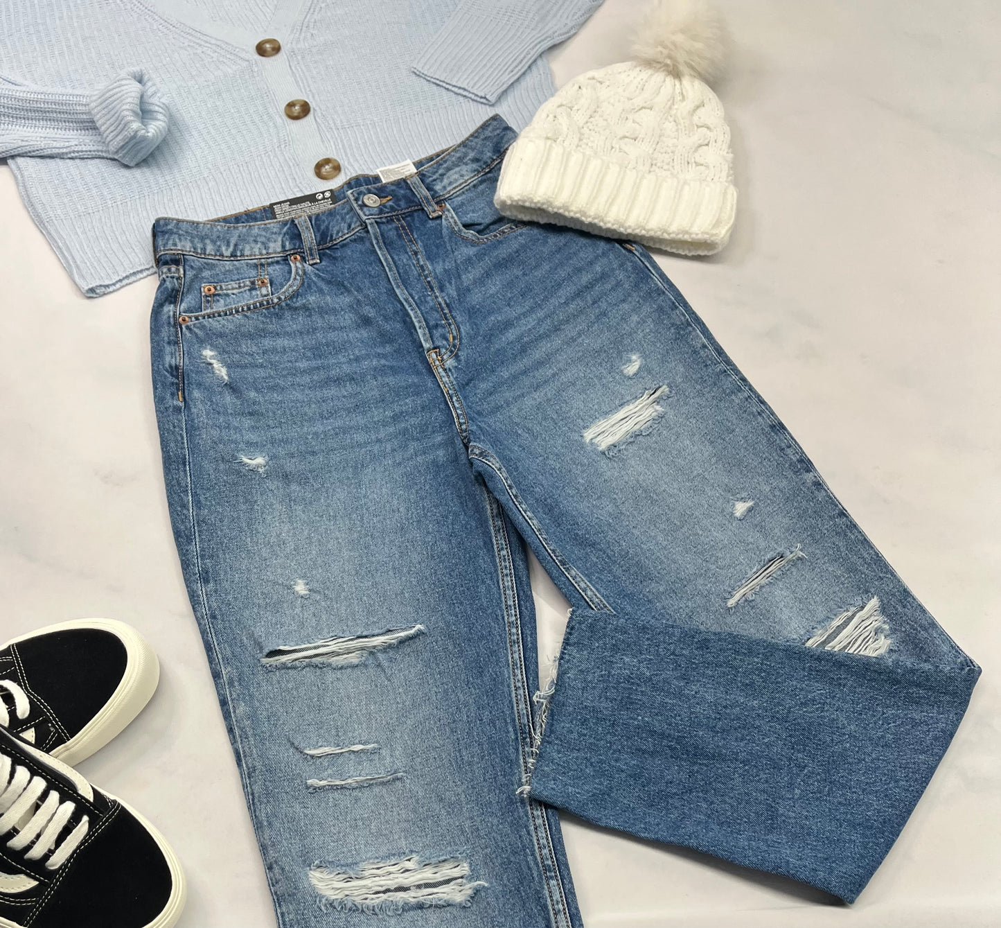❄️ Jeans : Taille haute H&M Small + 4 ans femme neuve .