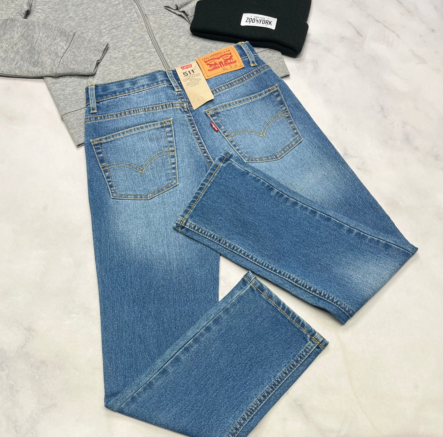 💫Skinny jeans : Lévis neuf ! 10 (9-10 ans ajustable ) garçon  .