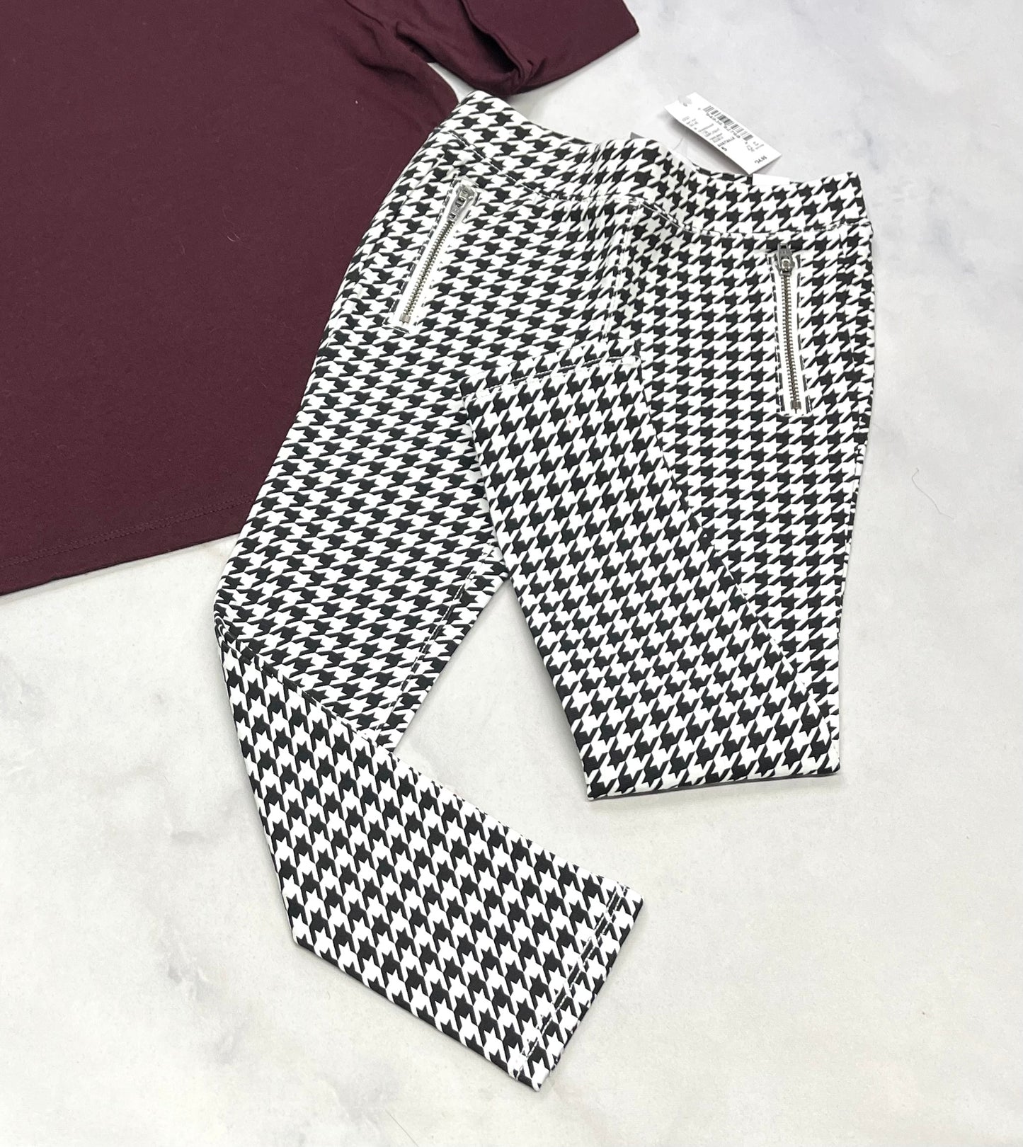 Duo 5 ans neuf! Manche longue prune neuf + Jeg. Zip neuf 5 ans fille .