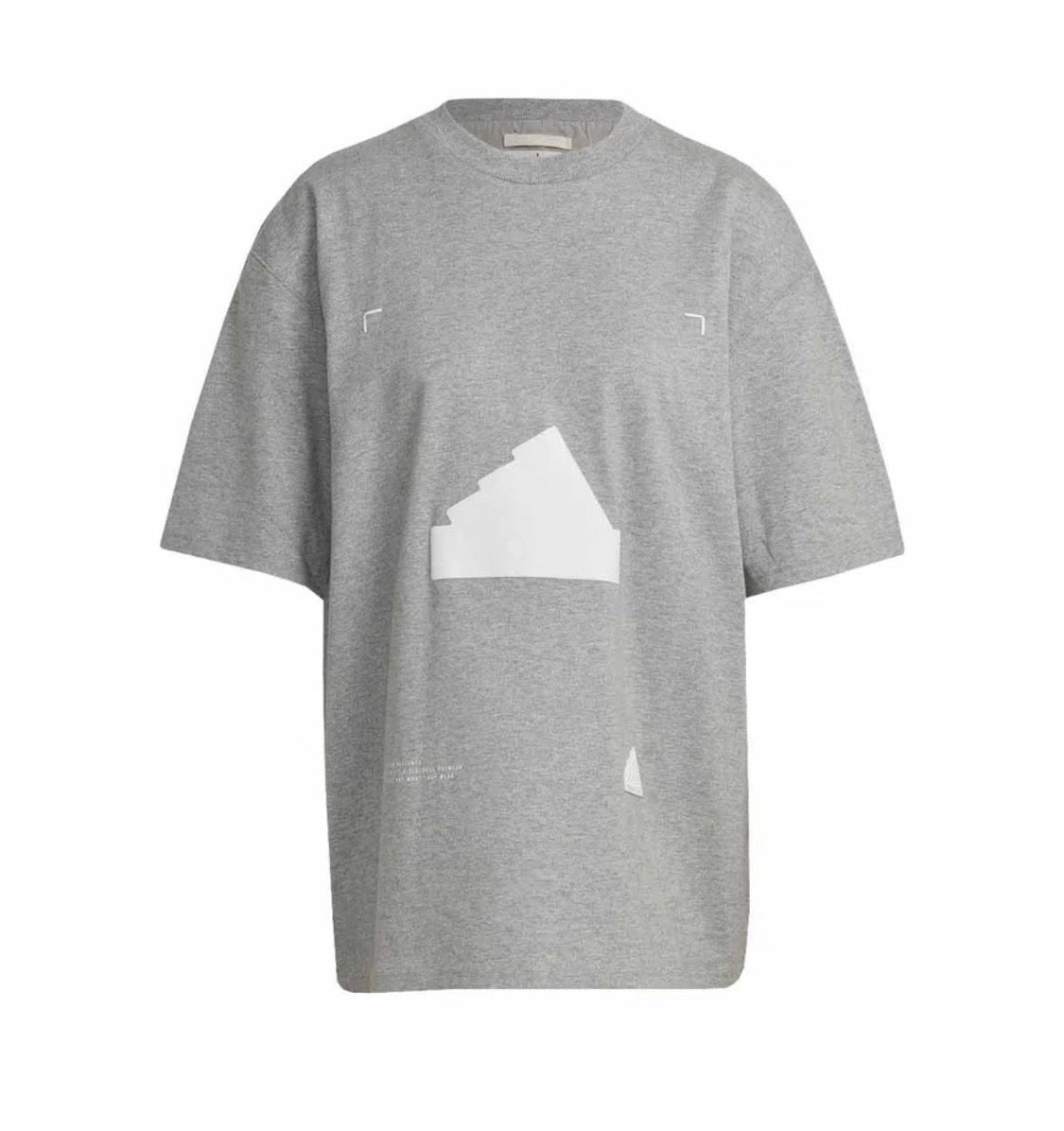 😍 T-Shirt : Adidas XL femme look coupe over size . Superbe avec un cuissard . Neuf !