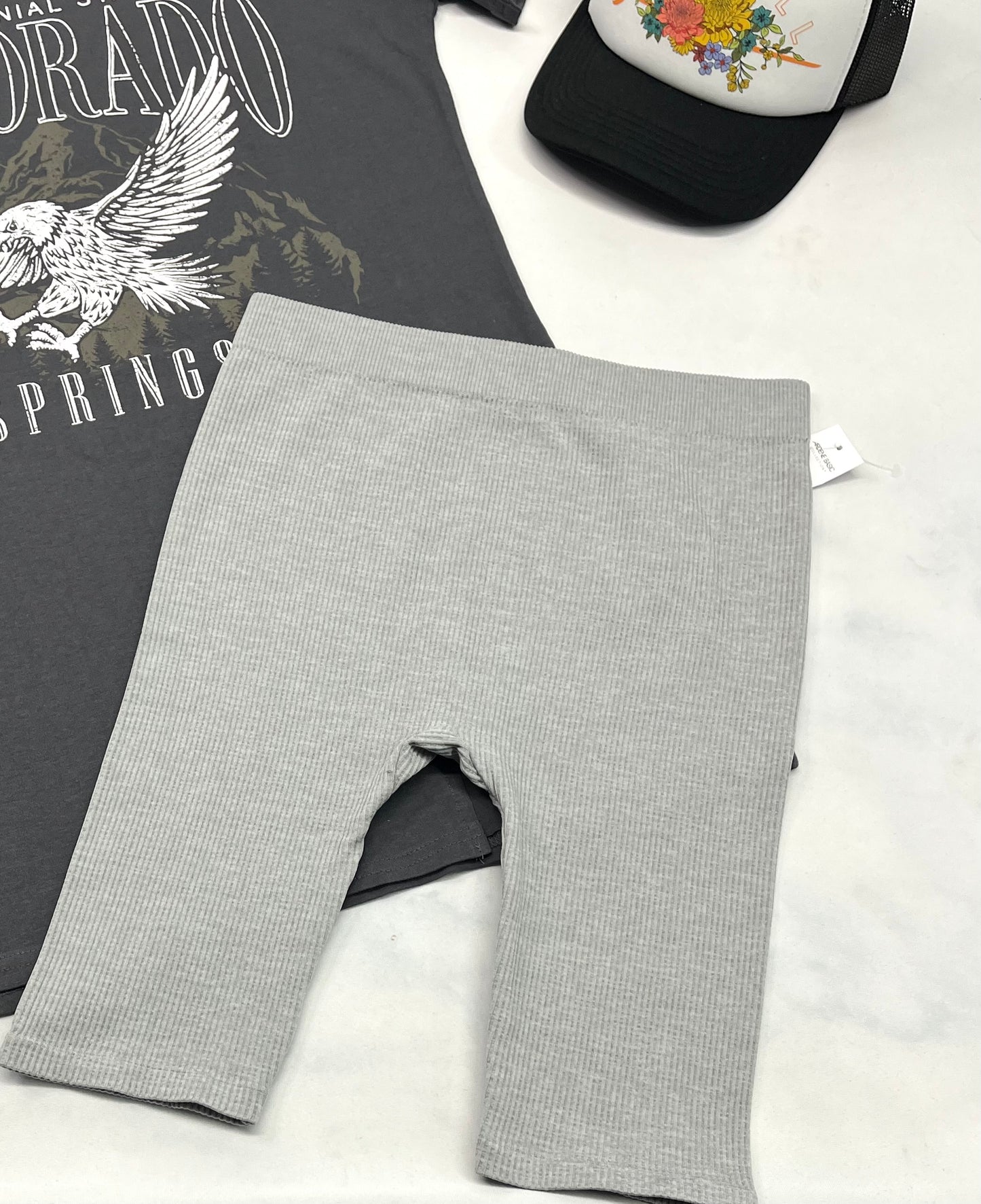 🌵 Cuissard rib: texturé S/ fit ( fait XS /3 ans femme ) neuf ! Tissu gris qui me décolore pas .