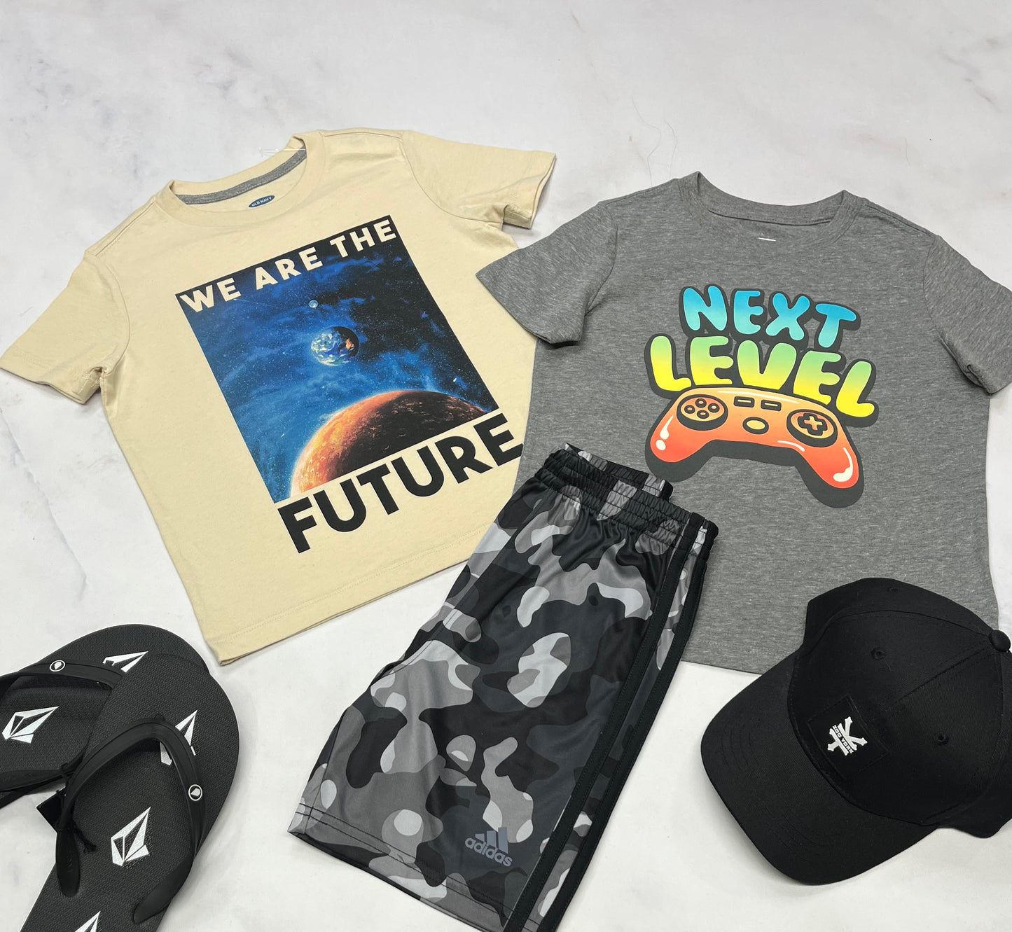 🤩🤩 Duo : 1 lot de 2x t-Shirt neuf ! 5 ans garçon .