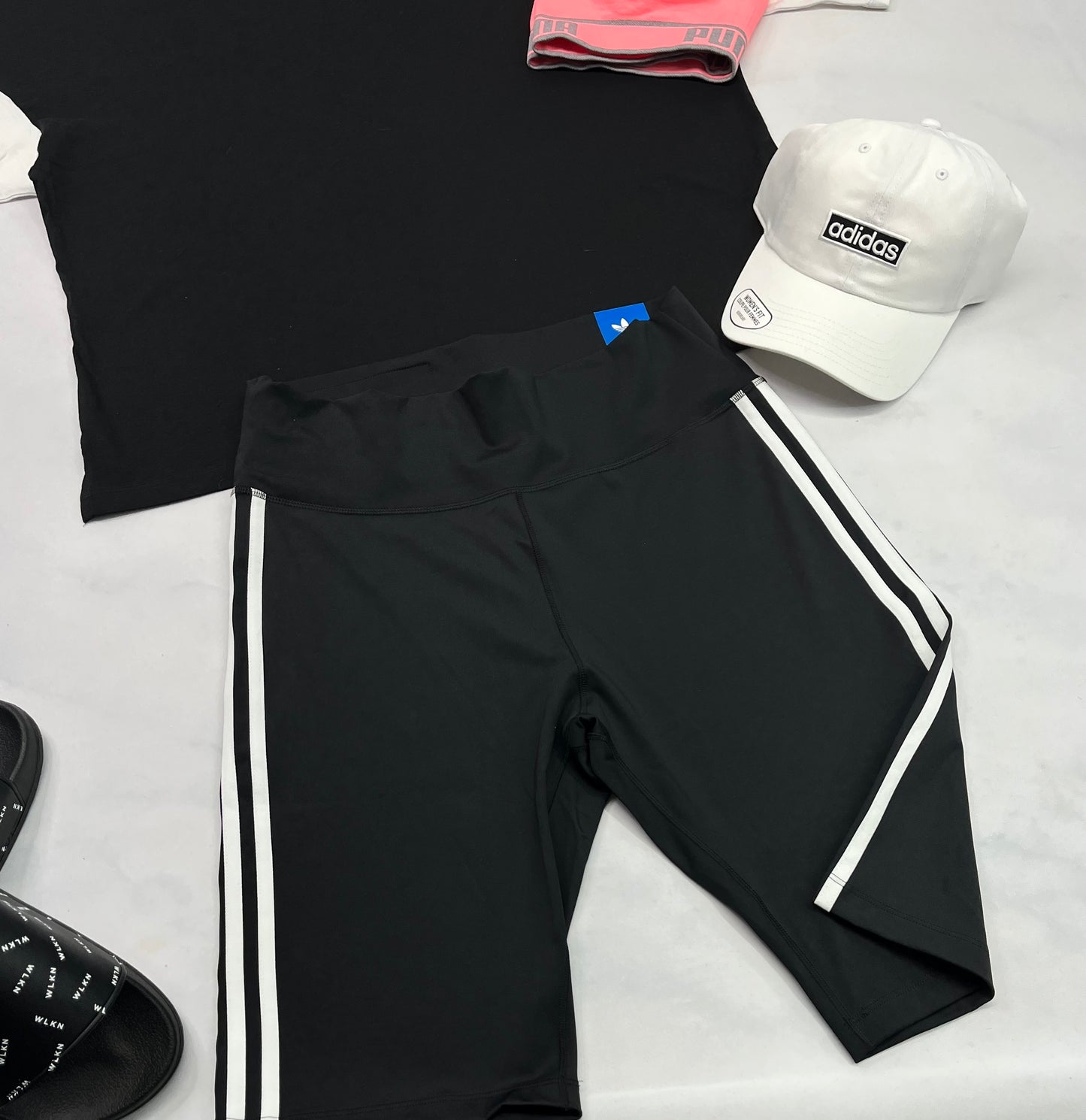 😍 Cuissard Adidas femme : tissu de sport , taille haute . XL fit stretch neuf !