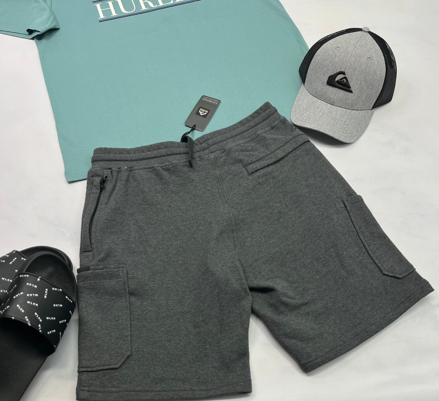 🌵 Bermuda : cargo Black Mountain en ouaté charcoal M(32 homme ) neuf ! Zip aux poches .