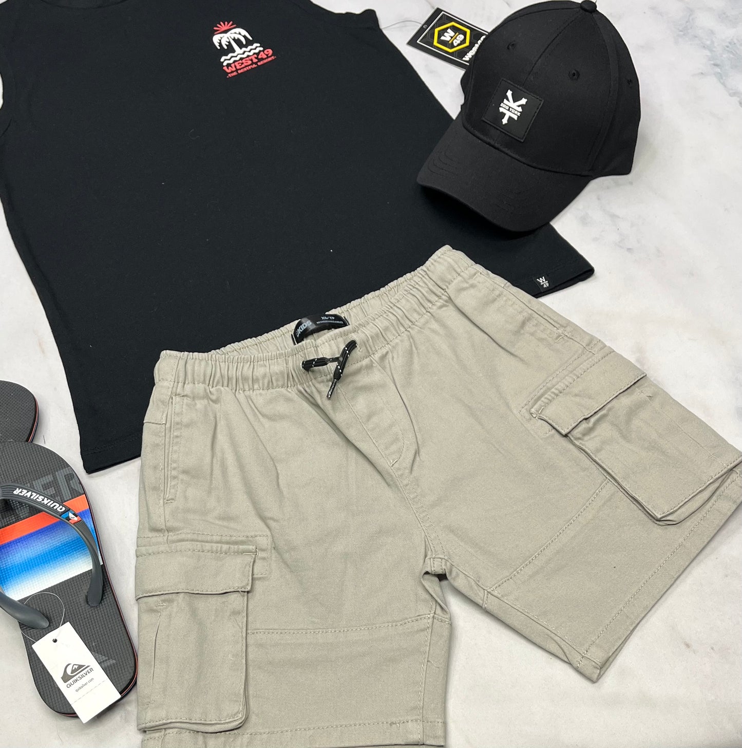☀️ Short : cargo 7-8 ans relax fit neuve . Molle confo .