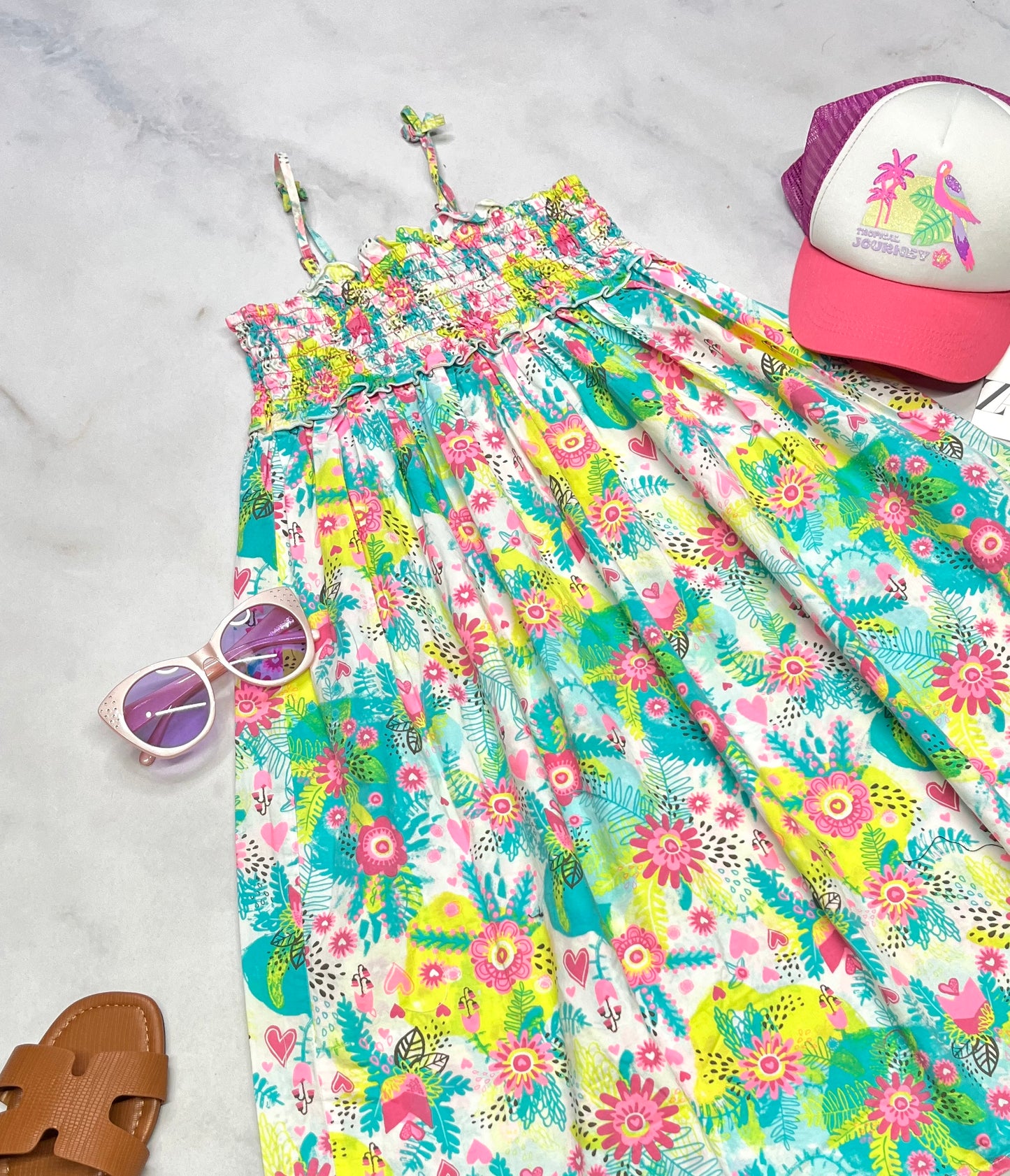 ☀️ Robe : Souris Mini 6 ans fille comme neuve . Buste stretch .