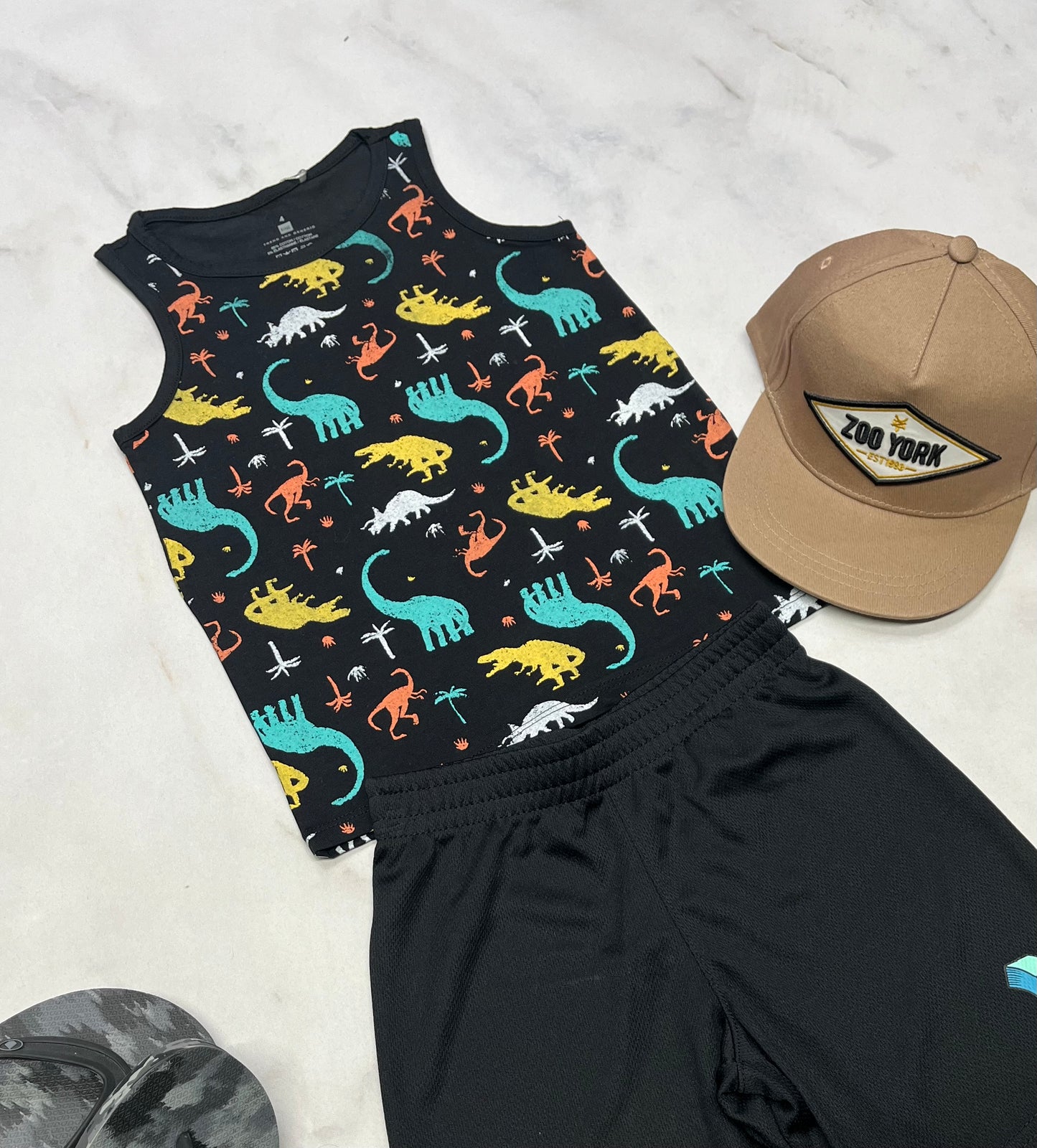 ☀️ Camisole : Dino Tag 4 ans garçon neuve .