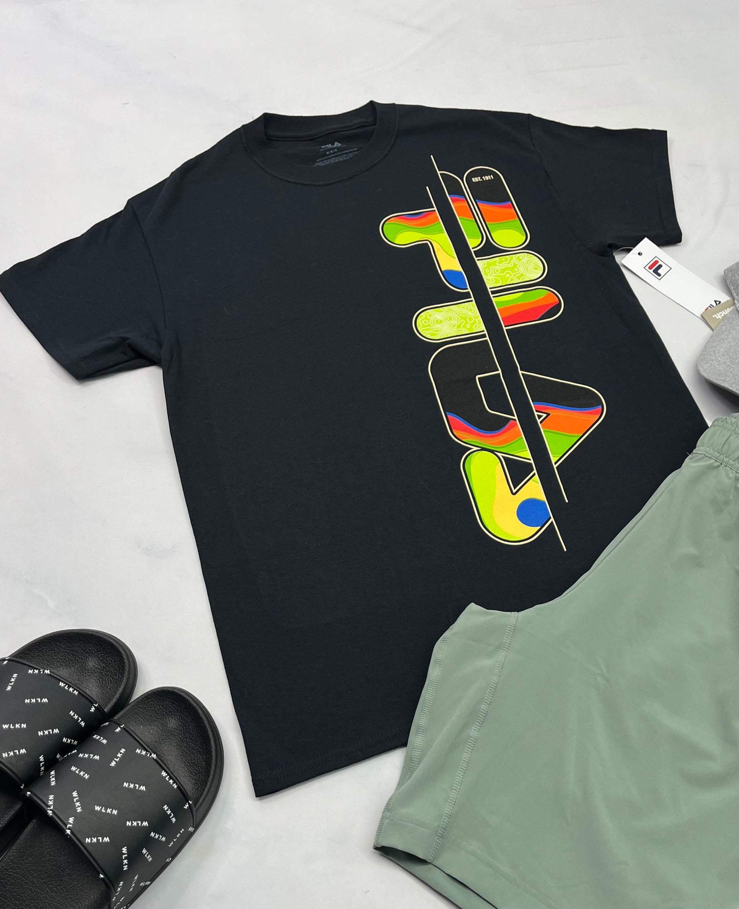 🌵 T-Shirt : FILA noir fait Small confo homme . Neuf !