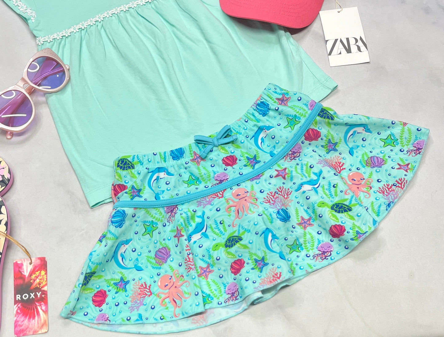 💦 Jupe : maillot UV skinz avec culotte intégré 5 ans fille neuve .