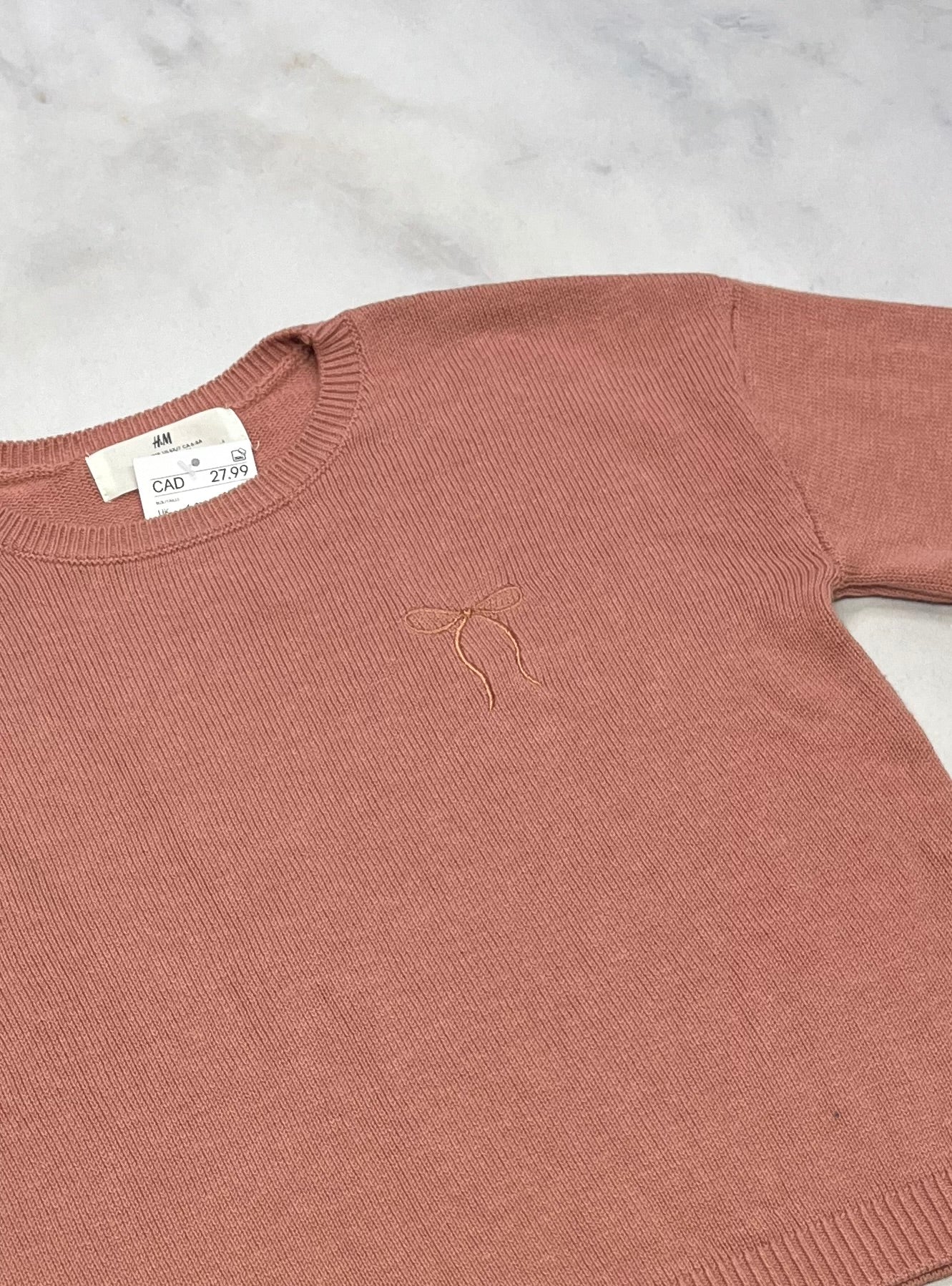 Tricot : manche courte neuf! 7 ans